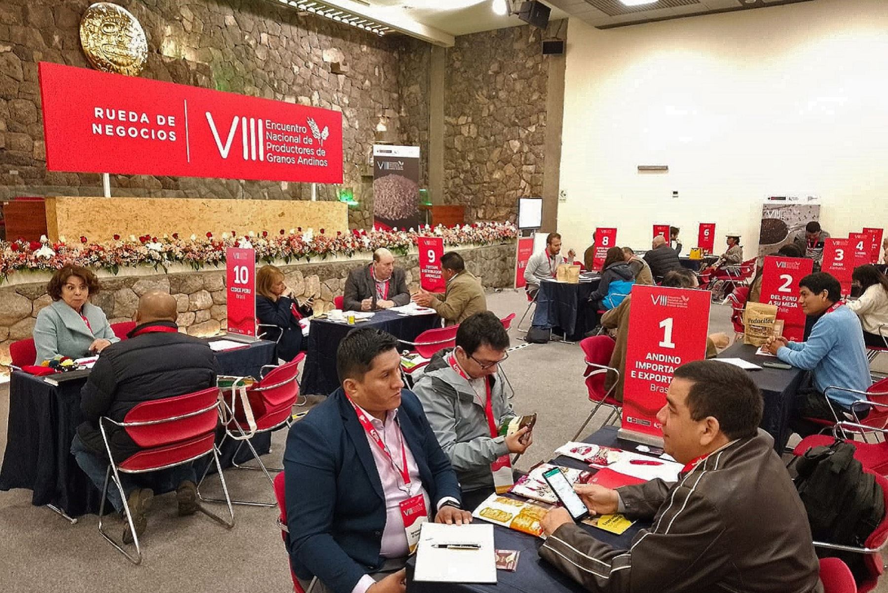 Rueda de negocios del VIII Encuentro Nacional de Productores Andinos que se realiza en el Cusco. Foto: Cortesía.