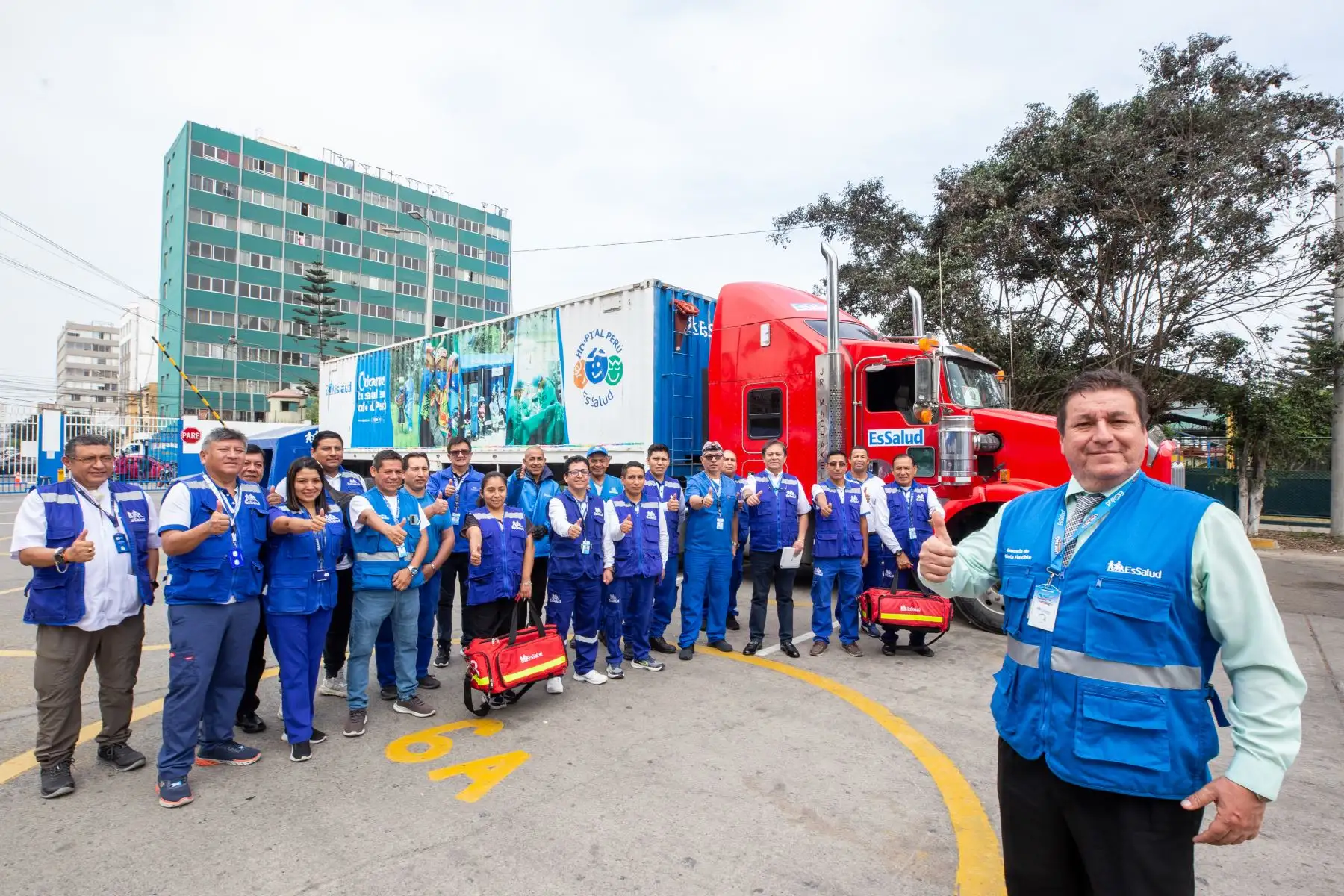 Brigadas de Hospital Perú se desplazan a Tarapoto para desembalse clínico y quirúrgico.
Foto: ANDINA/EsSalud