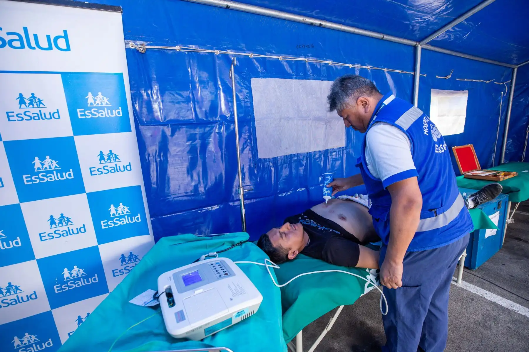 Brigadas de Hospital Perú se desplazan a Tarapoto para desembalse clínico y quirúrgico.
Foto: ANDINA/EsSalud