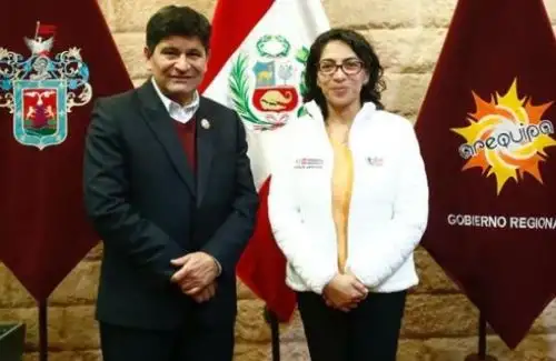 La ministra de Cultura, Leslie Urteaga, anunció que su sector trabajará en la elaboración de los expedientes técnicos, de acuerdo a un orden de prioridad, para la recuperación de los 13 templos afectados por los sismos en Caylloma.