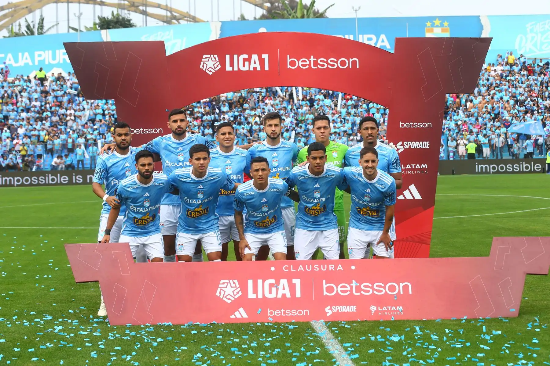 Plantel de Sporting Cristal se prepara para enfrentar a  Unión Comercio   en el estadio Alberto Gallardo por la segunda fecha del torneo clausura 
Foto: ANDINA/Eddy Ramos