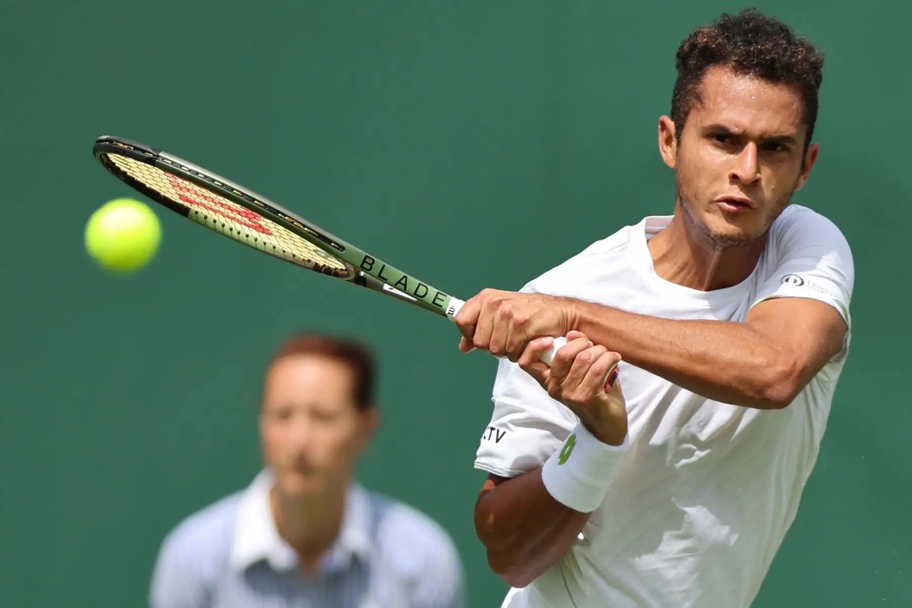 El peruano Juan Pablo Varillas no tuvo chances en su debut  en Wimbledon ante Lorenzo Musetti, que se impuso 6-3, 6-1 y 7-5 en dos horas de partido, por la primera ronda del torneo en el que  lamentablemente nuestro compatriota quedó eliminado.
Foto: EFE