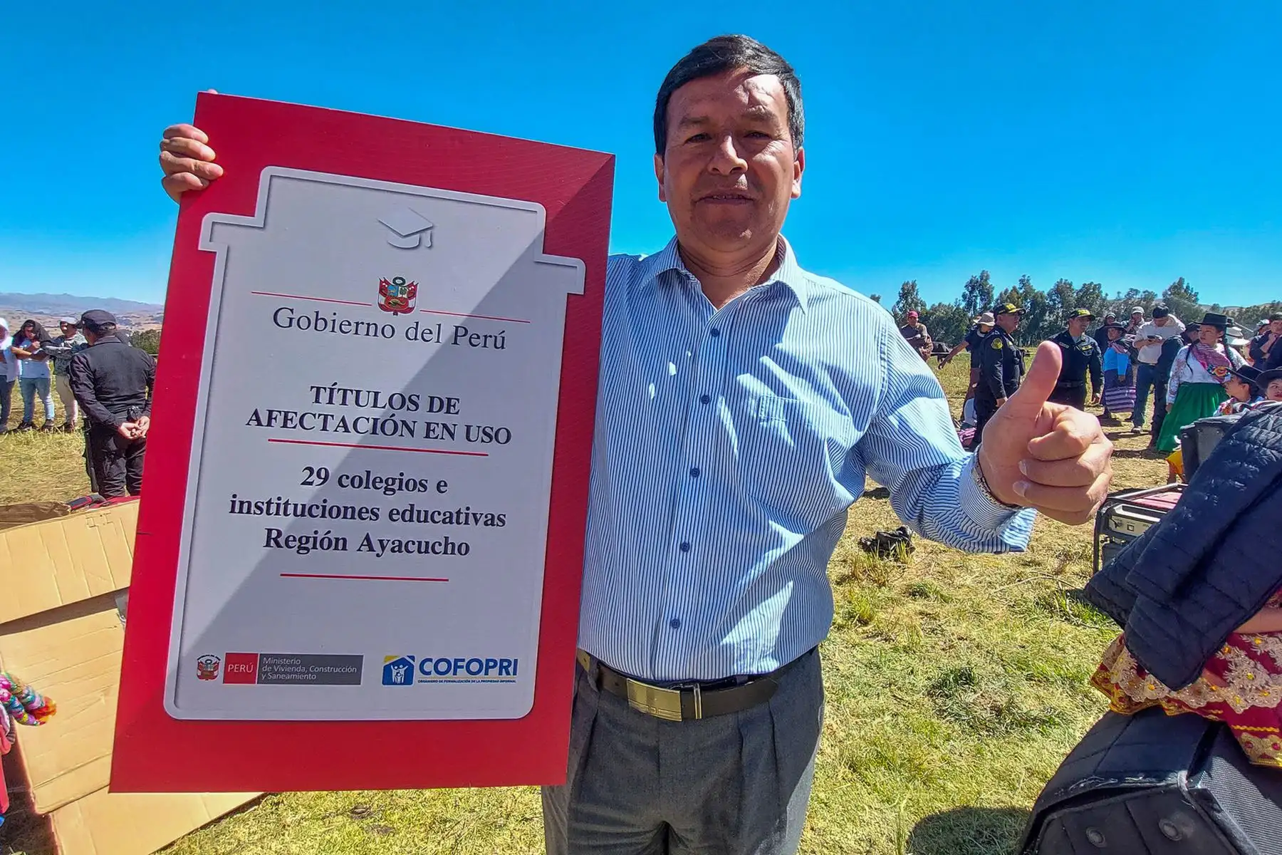 El Organismo de Formalización de la Propiedad Informal -  COFOPRI, impulsa campaña para entregar títulos de propiedad a pobladores de la región Ayacucho.
Foto: COFOPRI