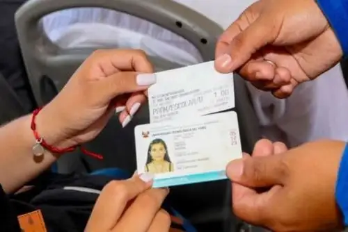 Conoce cómo denunciar a un vehículo por no cobrar medio pasaje. Foto: ANDINA/Difusión.