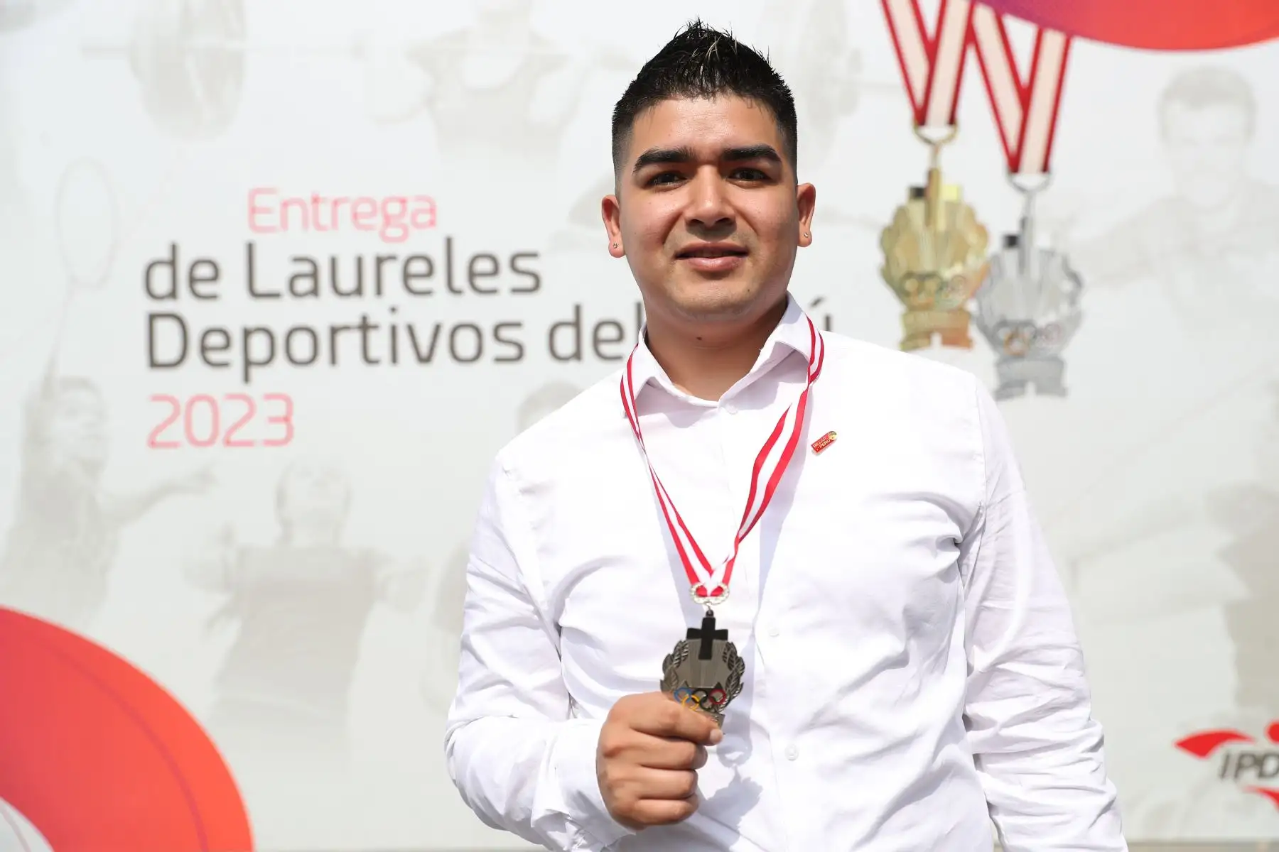 Christopher Tevez, deportista en villar, recibió los Laureles Deportivos del Perú 2023 debido a sus importantes logros en su disciplina deportiva. Foto: ANDINA/Daniel Bracamonte