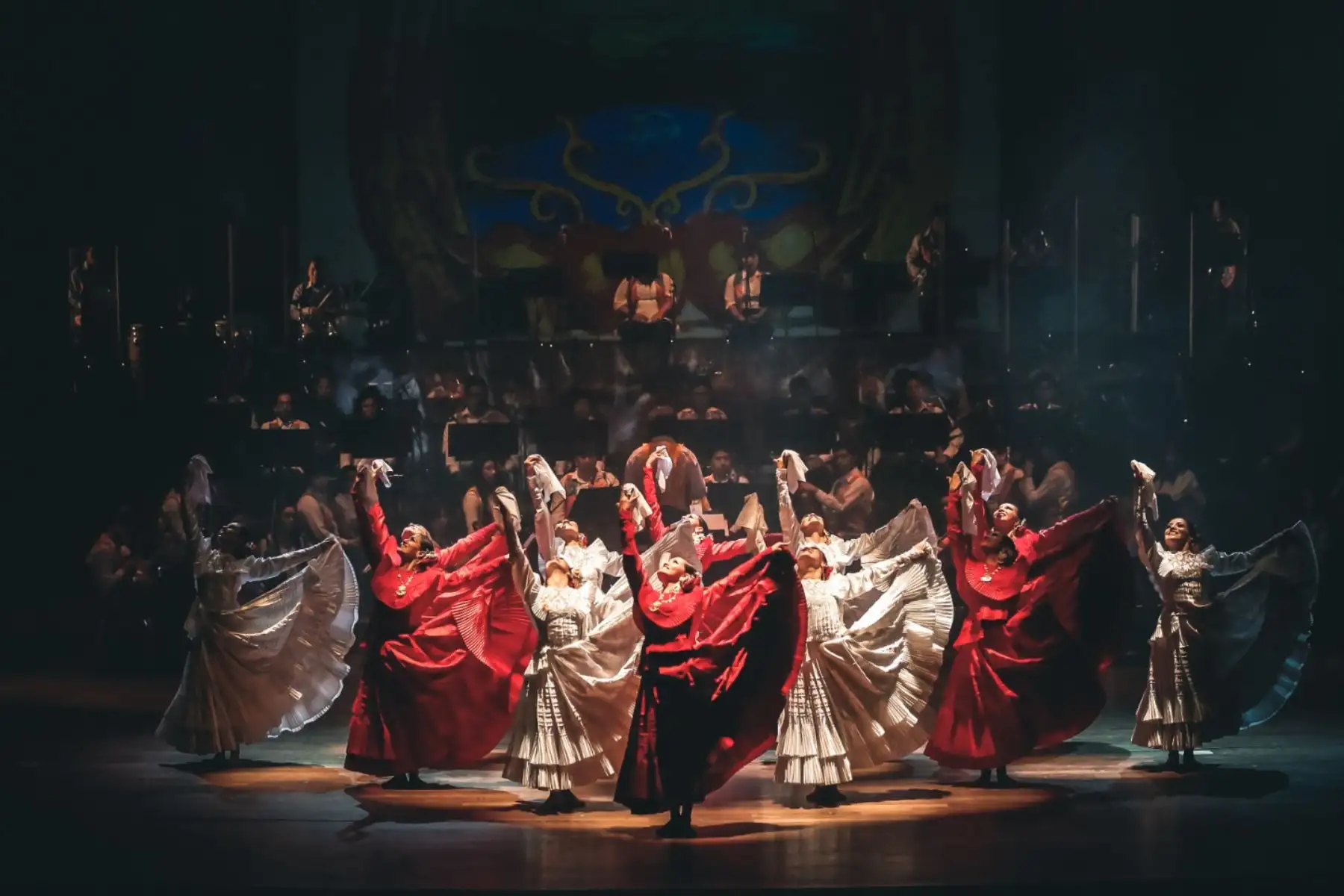 El Ministerio de Cultura anunció el retorno del espectáculo “Retablo de Fiestas Patrias”, como homenaje al país, en el marco de las celebraciones por el aniversario 202 de la independencia del Perú, a cargo del Ballet Folclórico Nacional. 
Foto: ANDINA/MINCUL