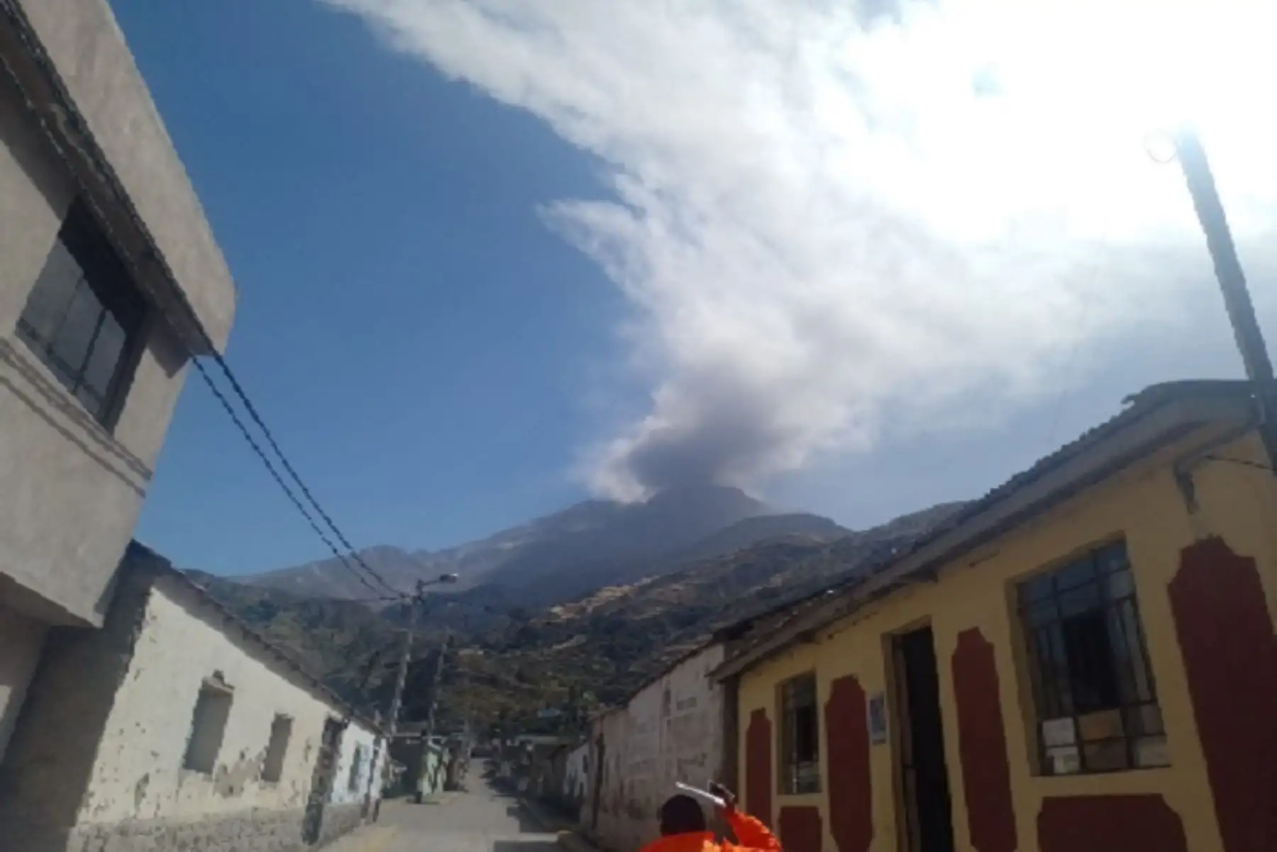 No hay que olvidar que la ceniza puede causar problemas ambientales y afectar la salud de las personas.ANDINA/Difusión