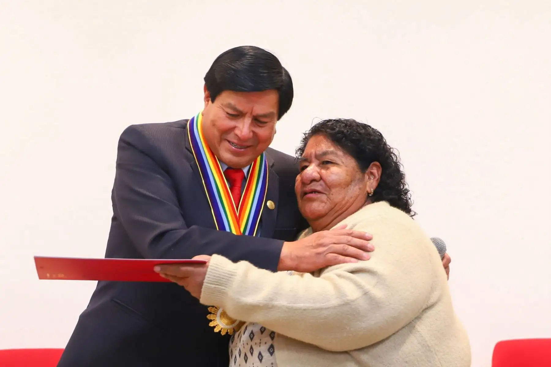 En la actualidad en la ciudad del Cusco, existen cientos de hornos artesanales en los que se elaboran los panes populares como Huaro y Trigo, también se trabajan los dulces cusqueños como empanadas, maicillos, condesas, rosquillas, suspiros entre otros. Asimismo, se elaboran los tradicionales panes Jurka para festividades patronales y Costras para Semana Santa, y es precisamente este último pan que el municipio cusqueño intenta revalorar con el primer festival que se llevará a cabo del 7 al 9 de julio en la
