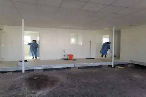 El centro de salud temporal en el albergue de Sirahuaya (Moquegua) estará operativo en cuatro días como máximo.