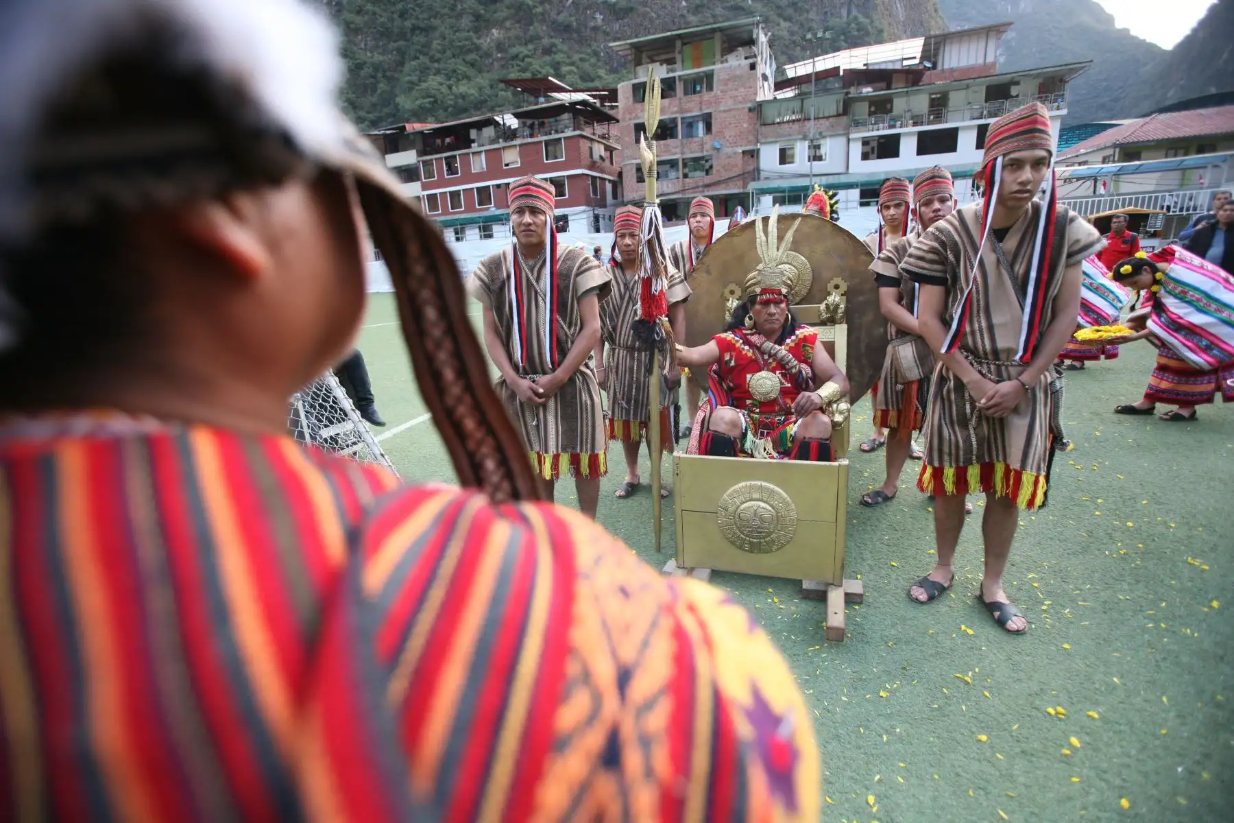 Ceremonia ancestral que exhibe al Santuario de Machu Picchu, como una de las mayores construcciones Incas, fue llevada adelante con la escenificación del “Purucallay Raymi”, fiesta conmemorativa sobre las obras del gran gobernante del Tahuantisuyo, el Inca Pachacuteq.
Foto: ANDINA/Percy Hurtado Santillán