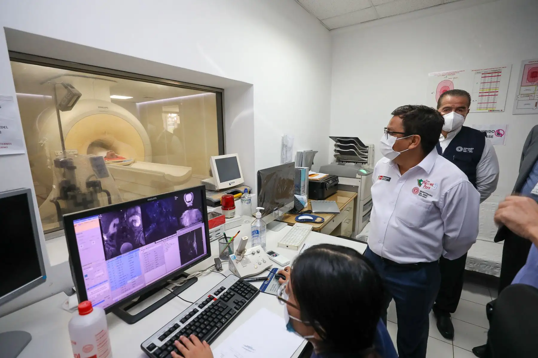 Ministro de Salud, César Vásquez Sánchez visita el Instituto Nacional de Ciencias Neurológicas.
Foto: Minsa