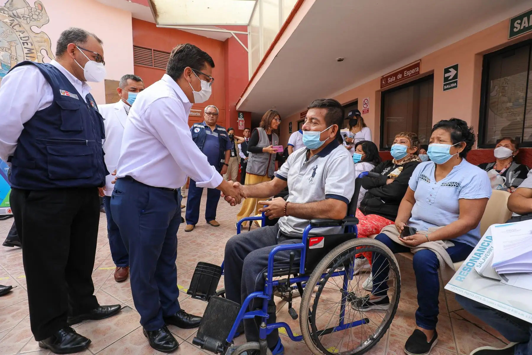 Ministro de Salud, César Vásquez Sánchez visita el Instituto Nacional de Ciencias Neurológicas.
Foto: Minsa