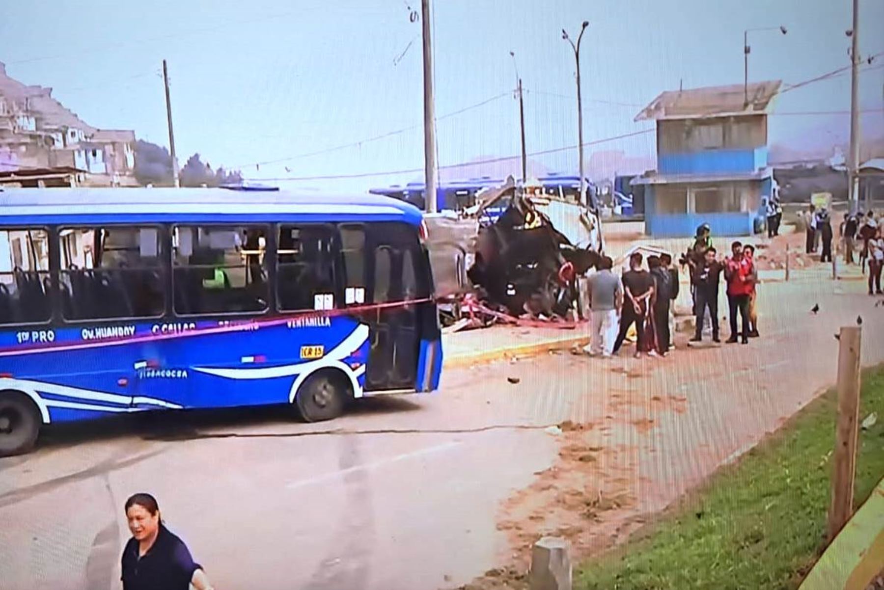 Accidente de tránsito en Pasamayito dejó 5 personas fallecidas y más de 20 heridos. Foto: ANDINA/capturaTV.