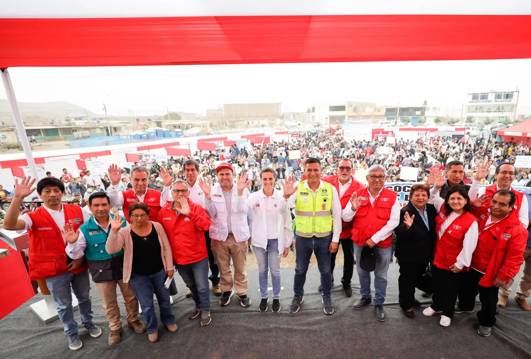 Hania Pérez de Cuéllar, Ministra de Vivienda lidera feria informativa Con Punche Vivienda en Ancón.
Foto: Vivienda