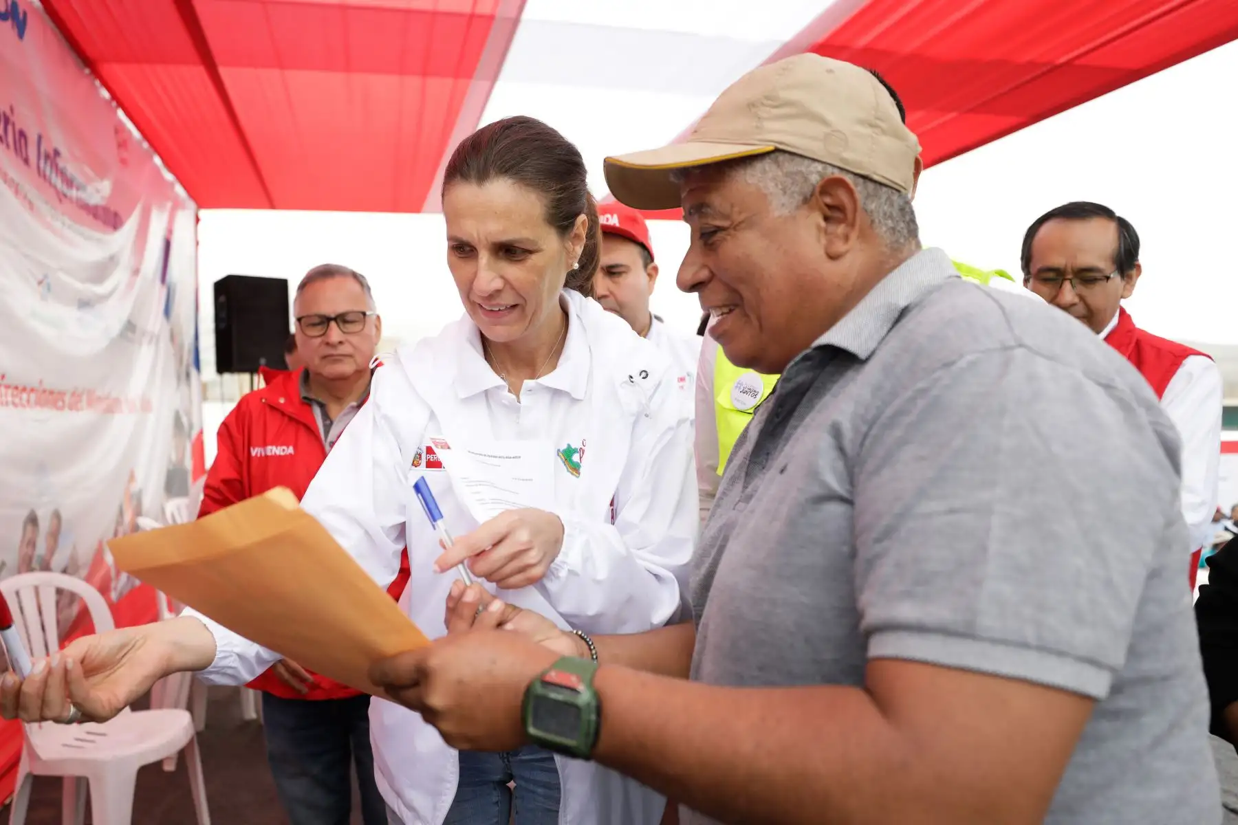 Hania Pérez de Cuéllar, Ministra de Vivienda lidera feria informativa Con Punche Vivienda en Ancón.
Foto: Vivienda