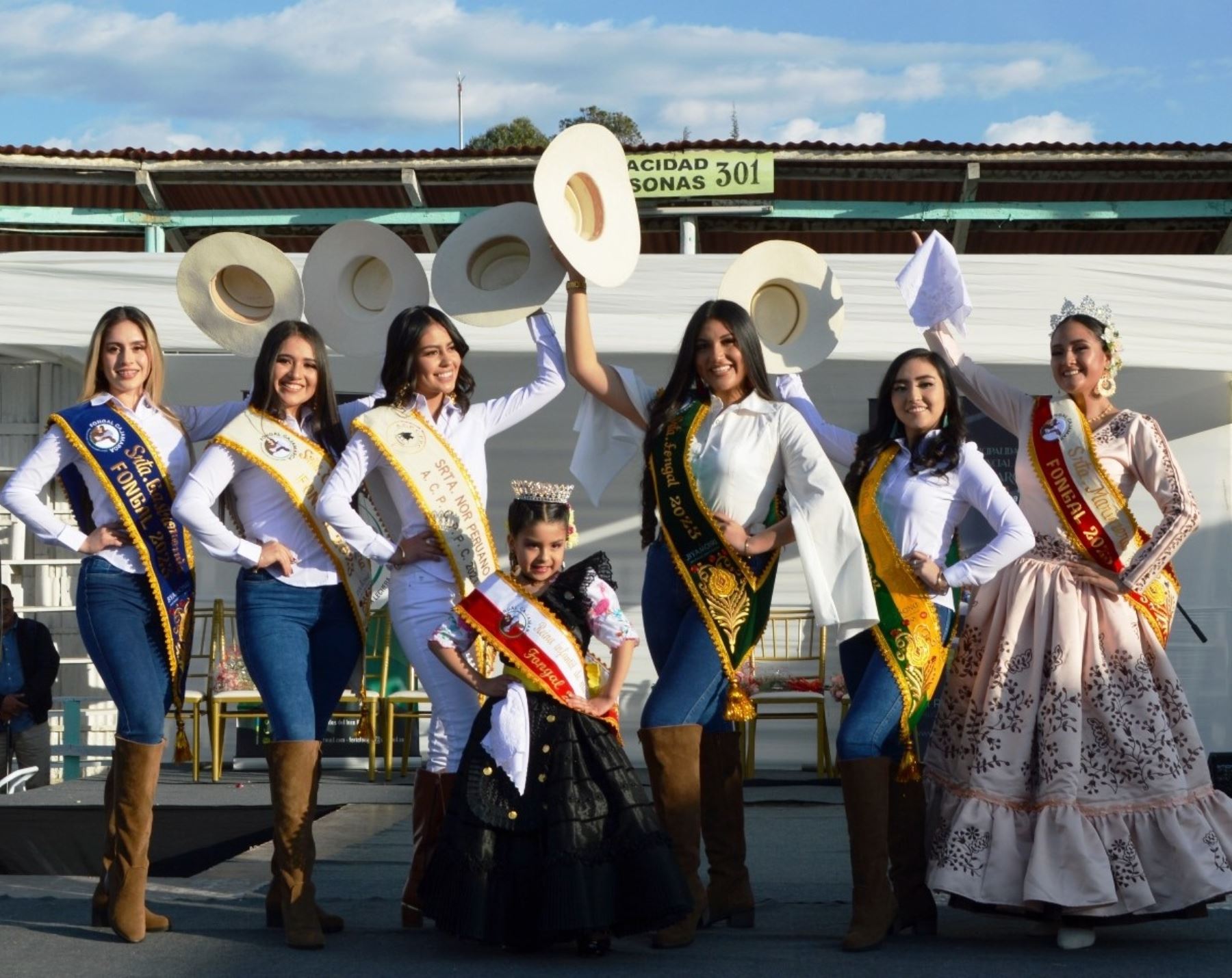 A ritmo de marinera presentan a soberanas de la tradicional feria Fongal, el certamen agropecuario, artesanal, agroindustrial y turístico más importante de Cajamarca. Foto: Eduard Lozano