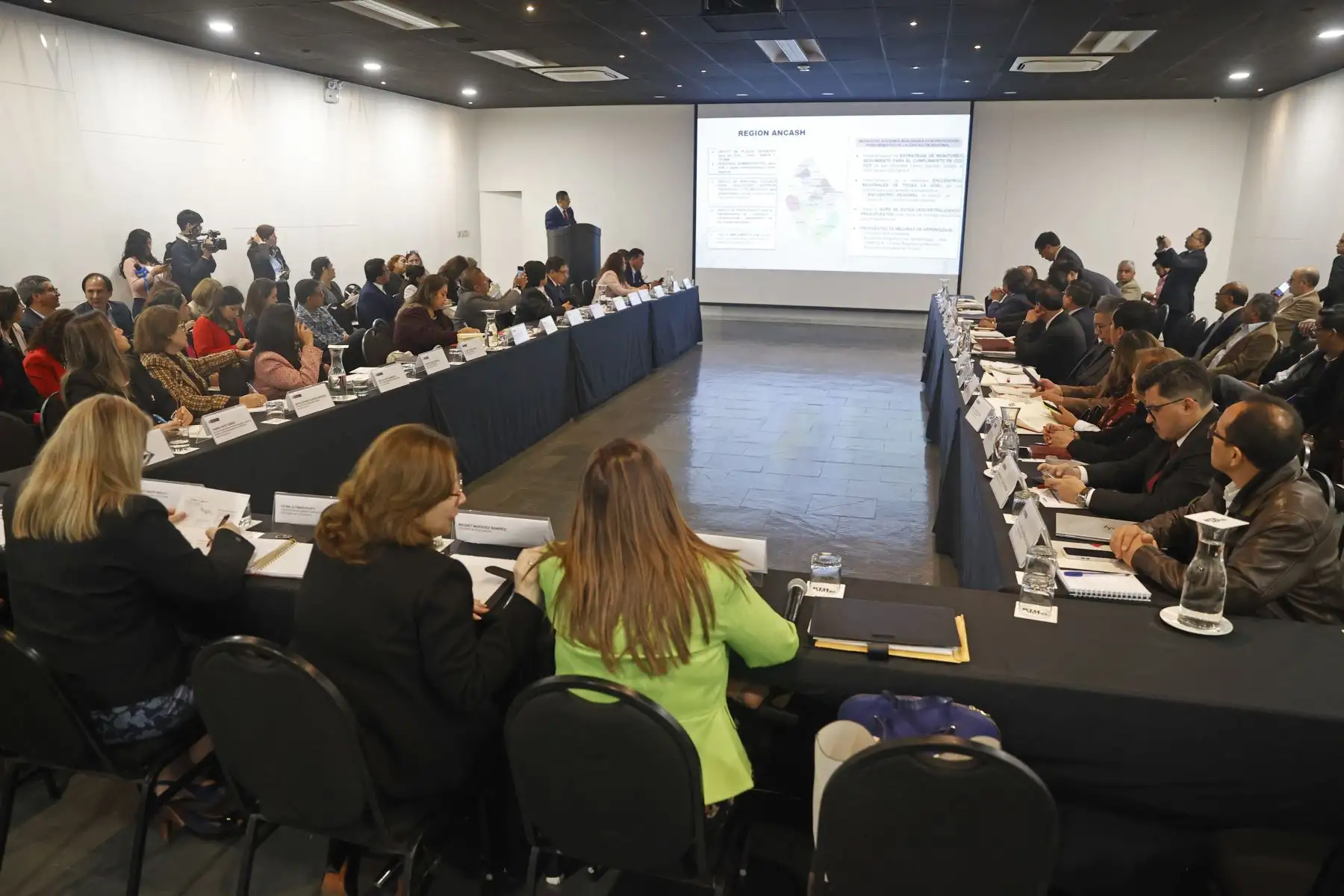 La ministra de Educación, Magnet Márquez, liderará la reunión preparatoria entre el Ministerio de Educación y los directores y gerentes regionales de Educación de todo el país cuya finalidad es la construcción de una agenda educativa intergubernamental nacional. Foto: ANDINA/Vidal Tarqui