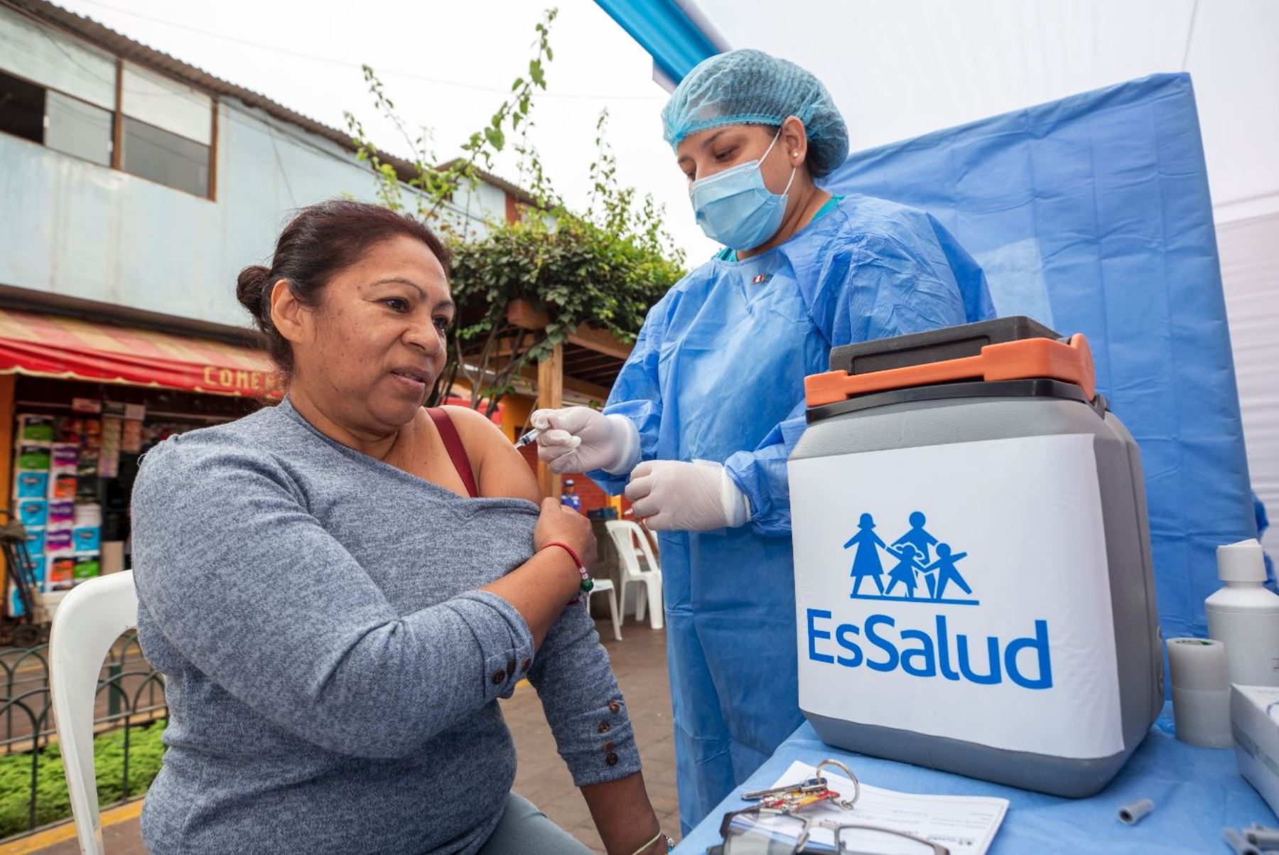 EsSalud inicia campaña preventiva frente a las enfermedades que traería este fenómeno climático. Foto:ANDINA/Difusión
