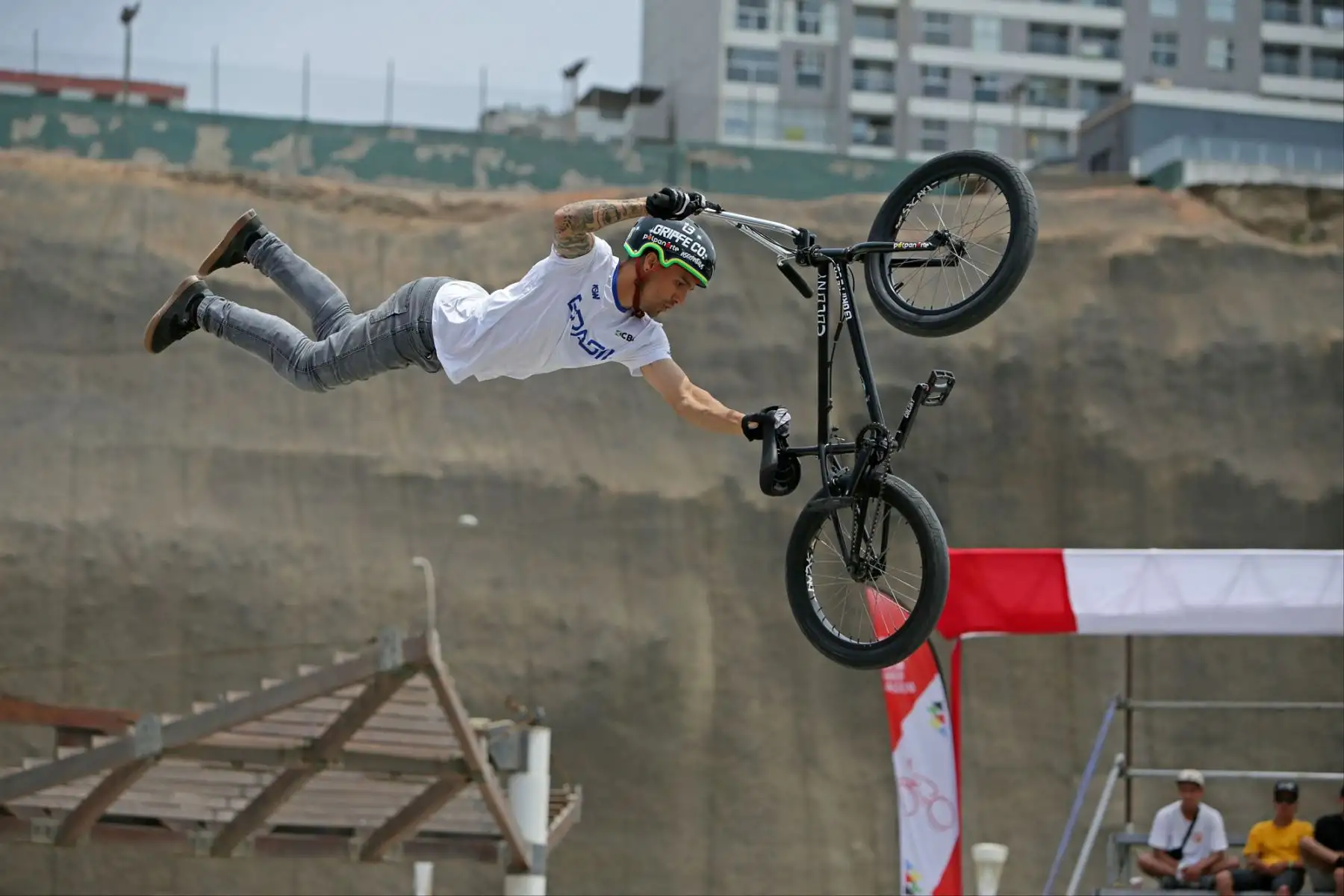 Solo este 2023 las sedes Legado han albergado a 164 torneos nacionales y 11 internacionales, entre los que destacan eventos que otorgaron puntos de clasificación a nuestros deportistas para Santiago 2023.
Foto: @LegadoOficialPE