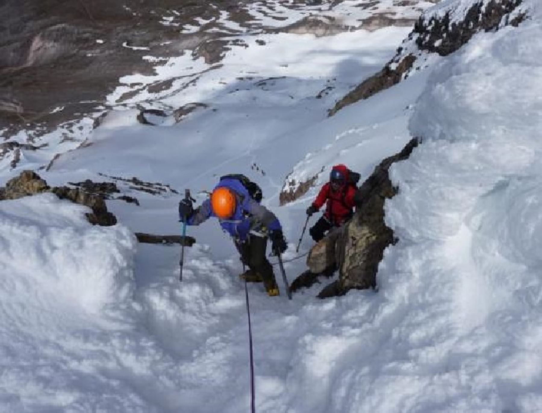 Un turista esloveno murió tras caer a una grieta de gran profundidad en el nevado Huantsan, ubicado en la provincia de Huari, región Áncash. ANDINA/Difusión