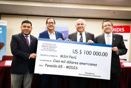 Iglesia brinda aporte para entrega gratuita de lentes para adultos mayores de Pensión 65.