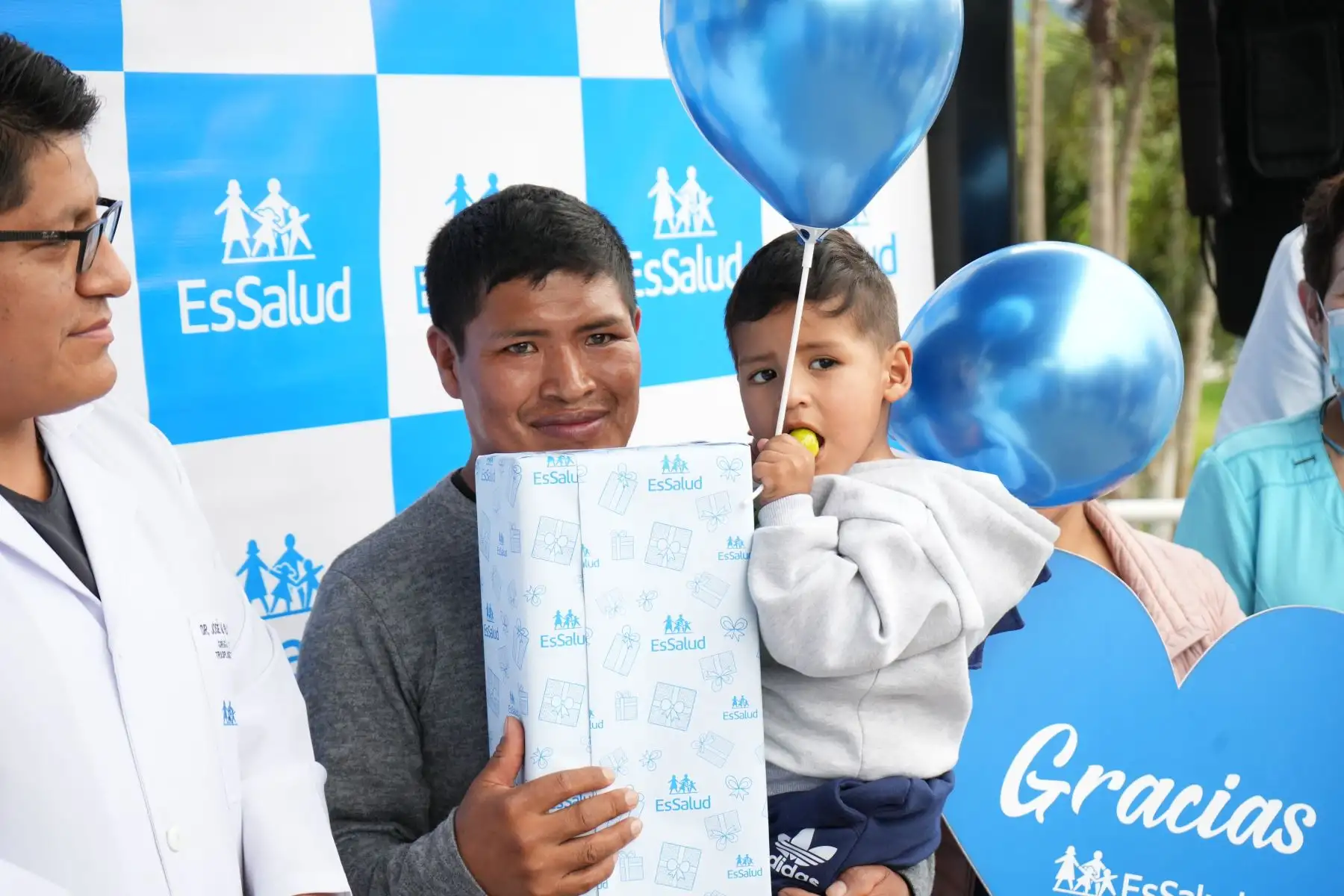 El Seguro Social de Salud (EsSalud) presentó la historia del pequeño Joseph, un niño de dos años de edad que representa una nueva proeza médica del Hospital Nacional Guillermo Almenara Irigoyen. 
Foto: EsSalud