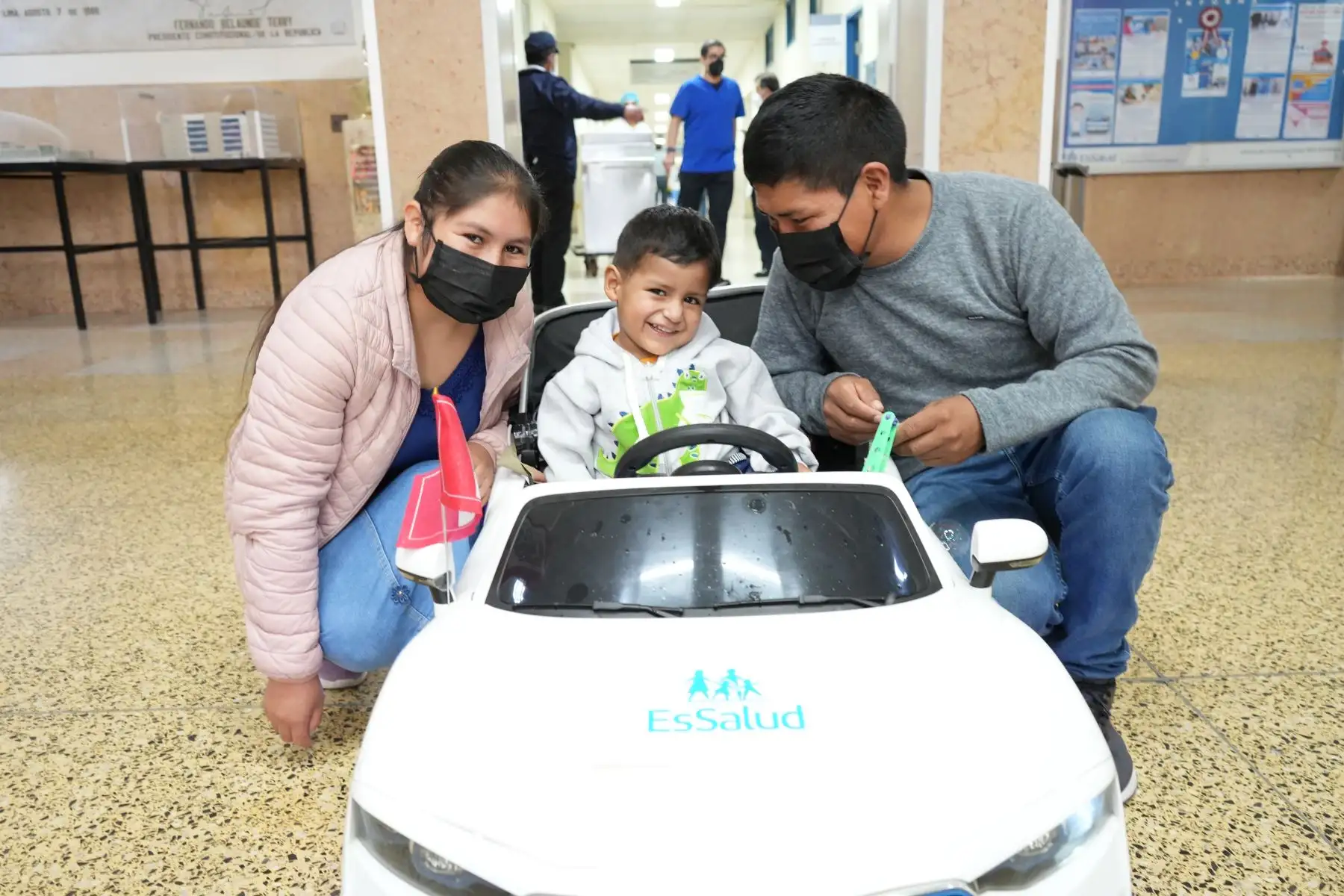 El Seguro Social de Salud (EsSalud) presentó la historia del pequeño Joseph, un niño de dos años de edad que representa una nueva proeza médica del Hospital Nacional Guillermo Almenara Irigoyen. 
Foto: EsSalud