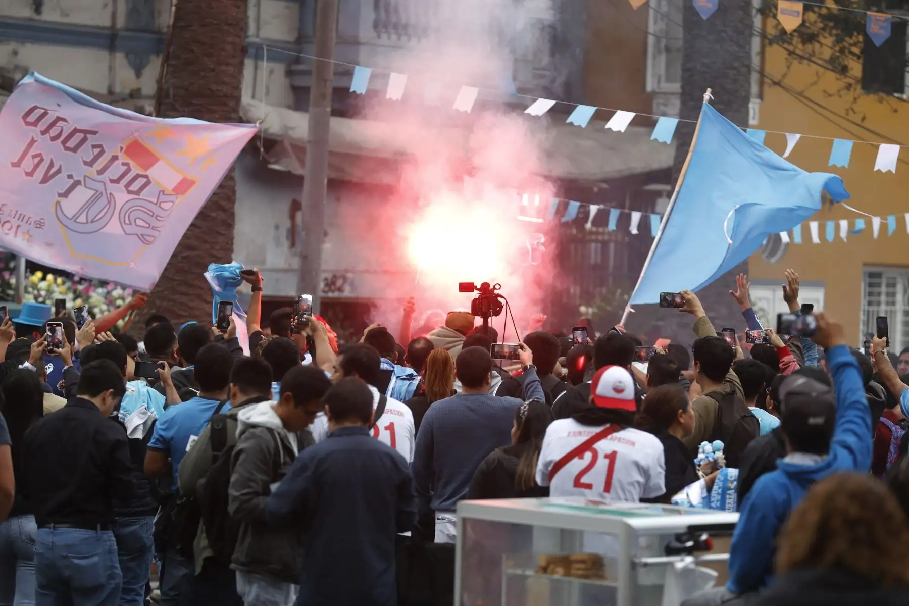 Imágenes previas al partido entre Sporting Cristal vs Emelec de Ecuador por la Copa Sudamericana en el estadio Nacional. 
Foto: ANDINA/Vidal Tarqui