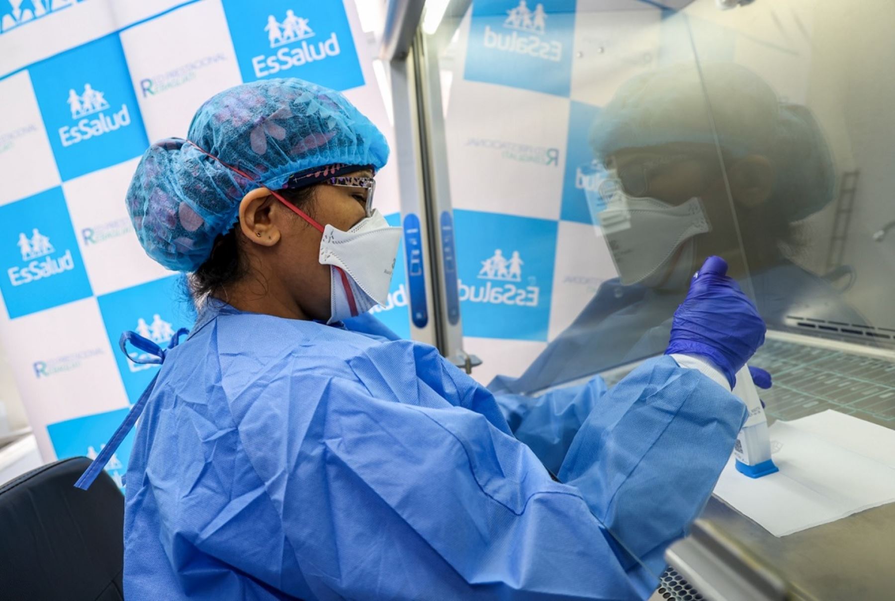 Hospital Angamos de EsSalud implementa prueba biomolecular para detectar virus que causa cáncer de cuello uterino. Foto:ANDINA/Difusión