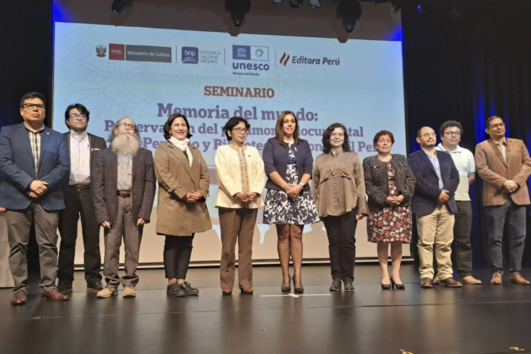 Clausura del seminario “Memoria del mundo: Preservación del patrimonio documental. Diario El Peruano y Biblioteca Nacional del Perú”.

Foto: ANDINA/Juan Carlos Guzmán Negrini