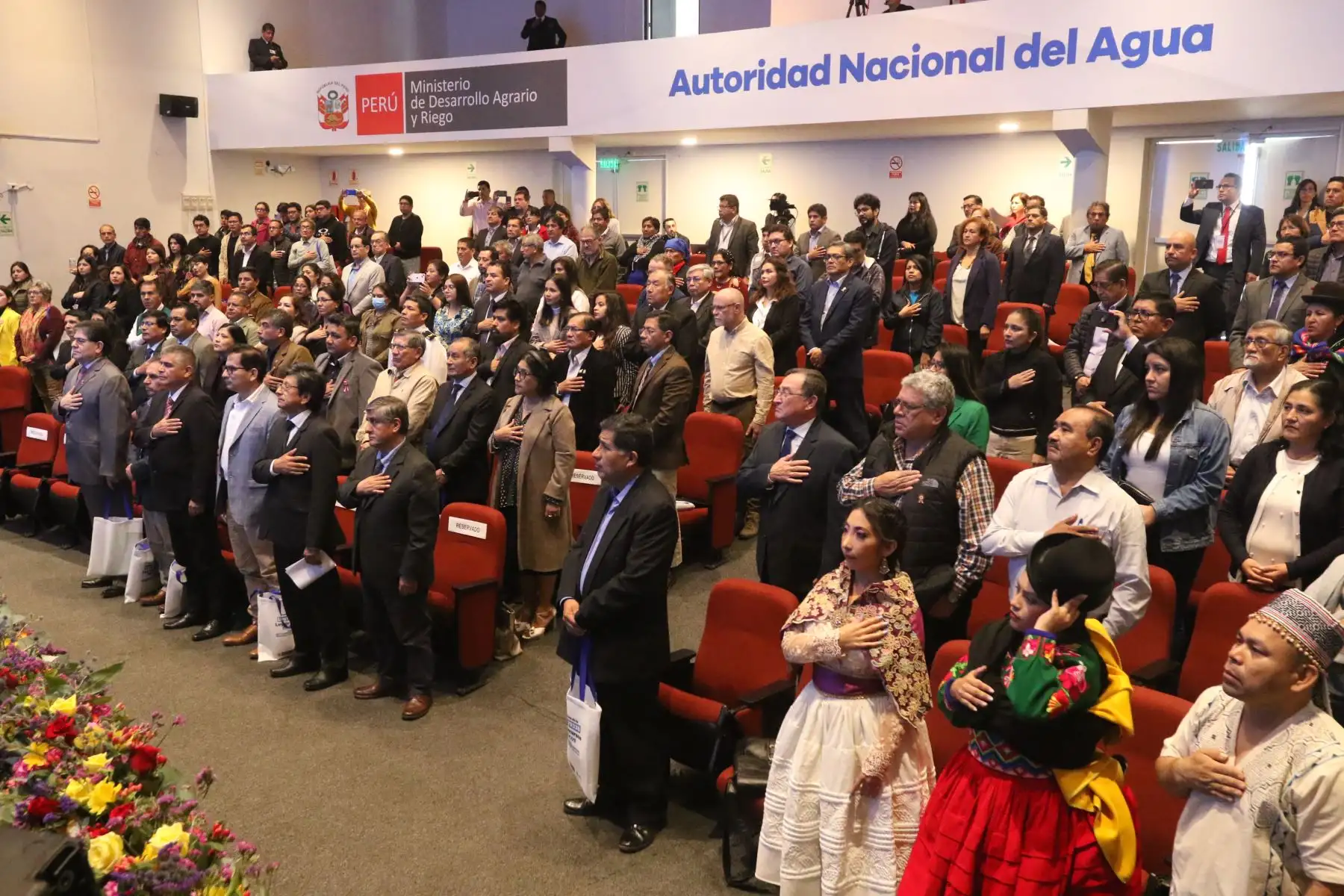 ANA presenta Ley de Recursos Hídricos traducida en ocho lenguas originarias.FOTO:ANDINA/Hector Vinces.