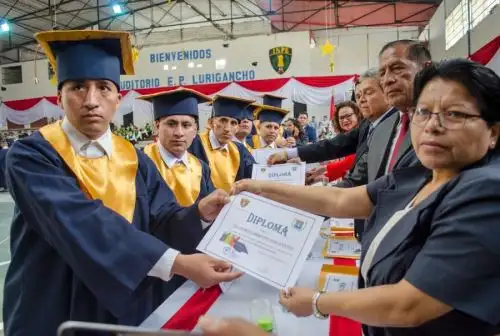 Más de 15,000 internos retornaron a las aulas con la intención de culminar sus estudios básicos en los 69 establecimientos que tiene el Instituto Nacional Penitenciario (Inpe) a nivel nacional, como parte de las iniciativas de 
rehabilitación y resocialización que ofrece el Estado para esta población.