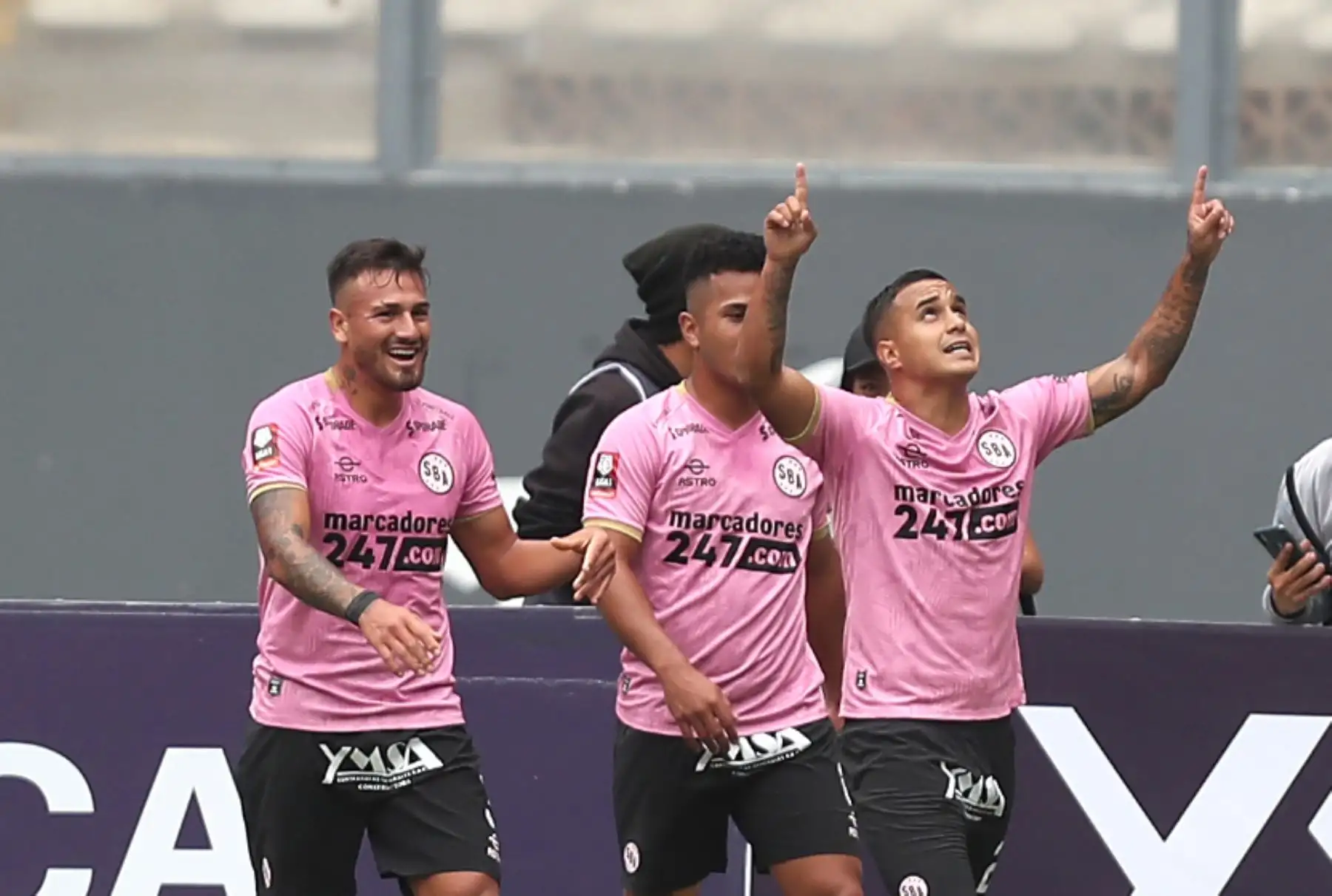 Jesús Barco del Sport Boys celebra gol que metió al club Alianza Lima por la fecha 4 del Torneo Clausura 2023 en el estadio Nacional.
Foto: ANDINA/ Ricardo Cuba
