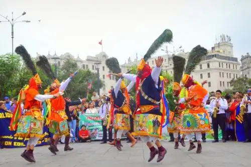 Región Junín hizo vibrar el Centro Histórico de Lima con su pasacalle de cientos de danzantes.