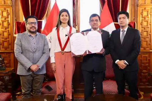 Congreso: firman autógrafa para la creación de la Autoridad Nacional de Infraestructura