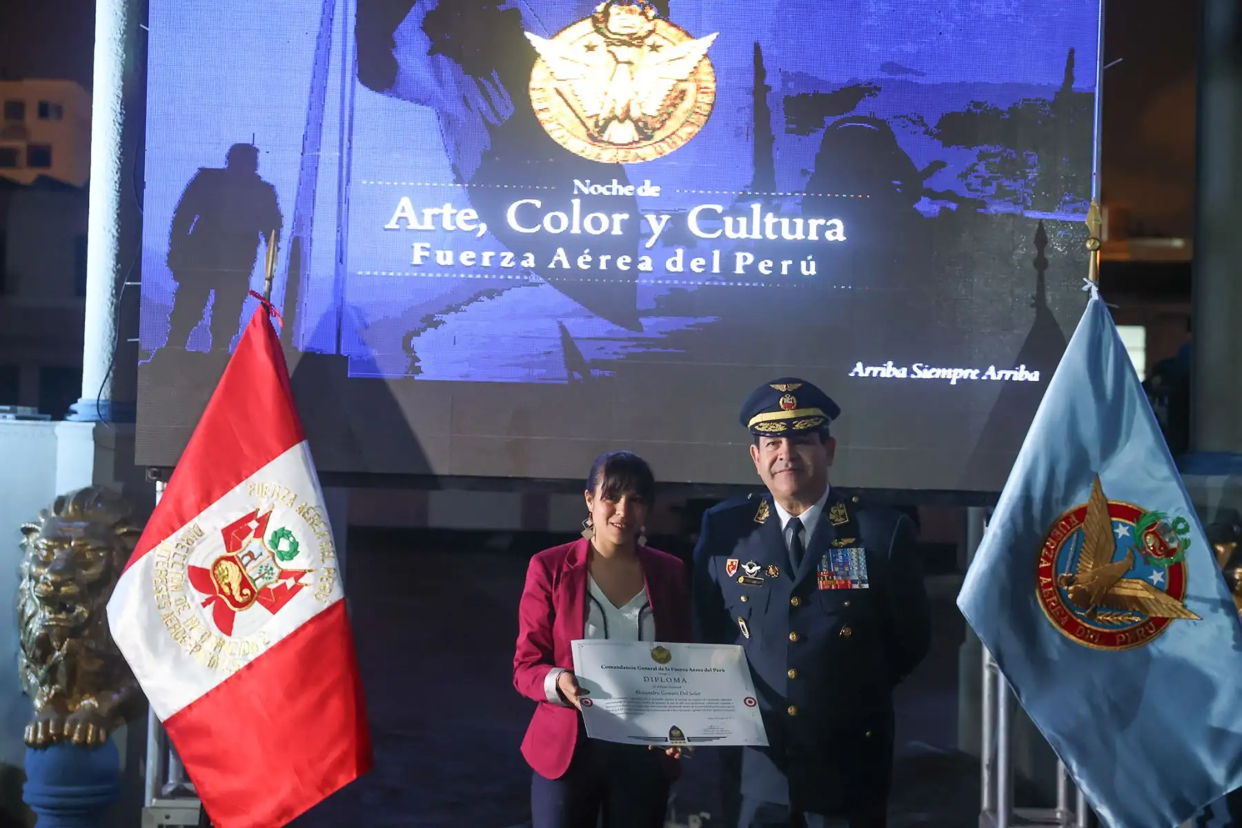 Como parte de los actos celebratorios por el Día de la Fuerza Aérea del Perú y el 82 aniversario de la inmolación del Héroe Nacional Capitán FAP José Quiñones Gonzales, hoy se inauguró la exposición cultural ¨Noche de Arte, Color y Cultura FAP¨, con la presencia del Comandante General Alfonso Artadi Saletti. La actividad se llevó a cabo en el Museo Aeronáutico del Perú, ubicado en el emblemático Castillo Rospigliosi.

Foto: ANDINA/Andrés Valle