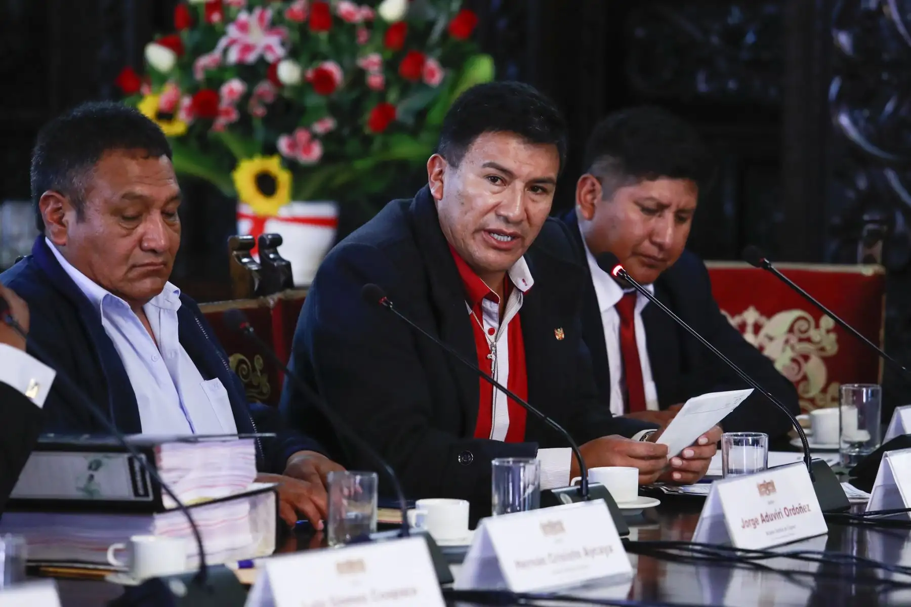 Presidenta Boluarte se reunió con 50 alcaldes de las regiones Puno, Ayacucho, Cajamarca, Loreto, Cusco, San Martín, Ayacucho y Lima Provincias, a fin de articular esfuerzos para la ejecución de proyectos de urgente necesidad en sus jurisdicciones.
Foto: ANDINA/Prensa Presidencia