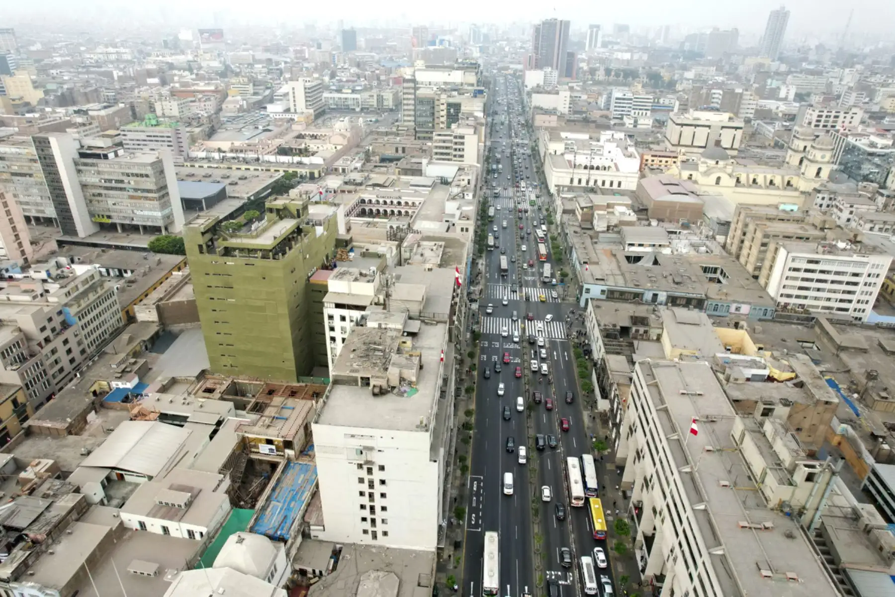 Vista panorámica de la avenida Abancay luego de la marcha del 19 de Julio.

Foto: ANDINA/Juan Carlos Guzmán Negrini.