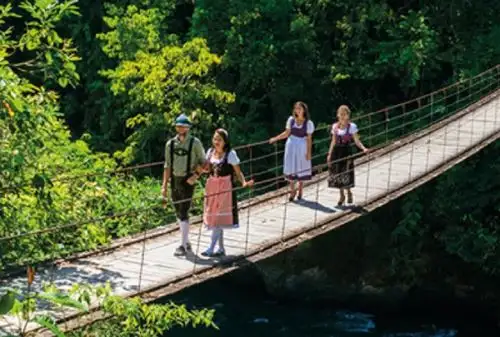 El distrito de Pozuzo, la “Cuna de las colonias austro alemanas en la Selva Central”, celebra su Semana Turística y el 164 aniversario de la llegada al Perú de los primeros colonos procedentes de ambos países europeos