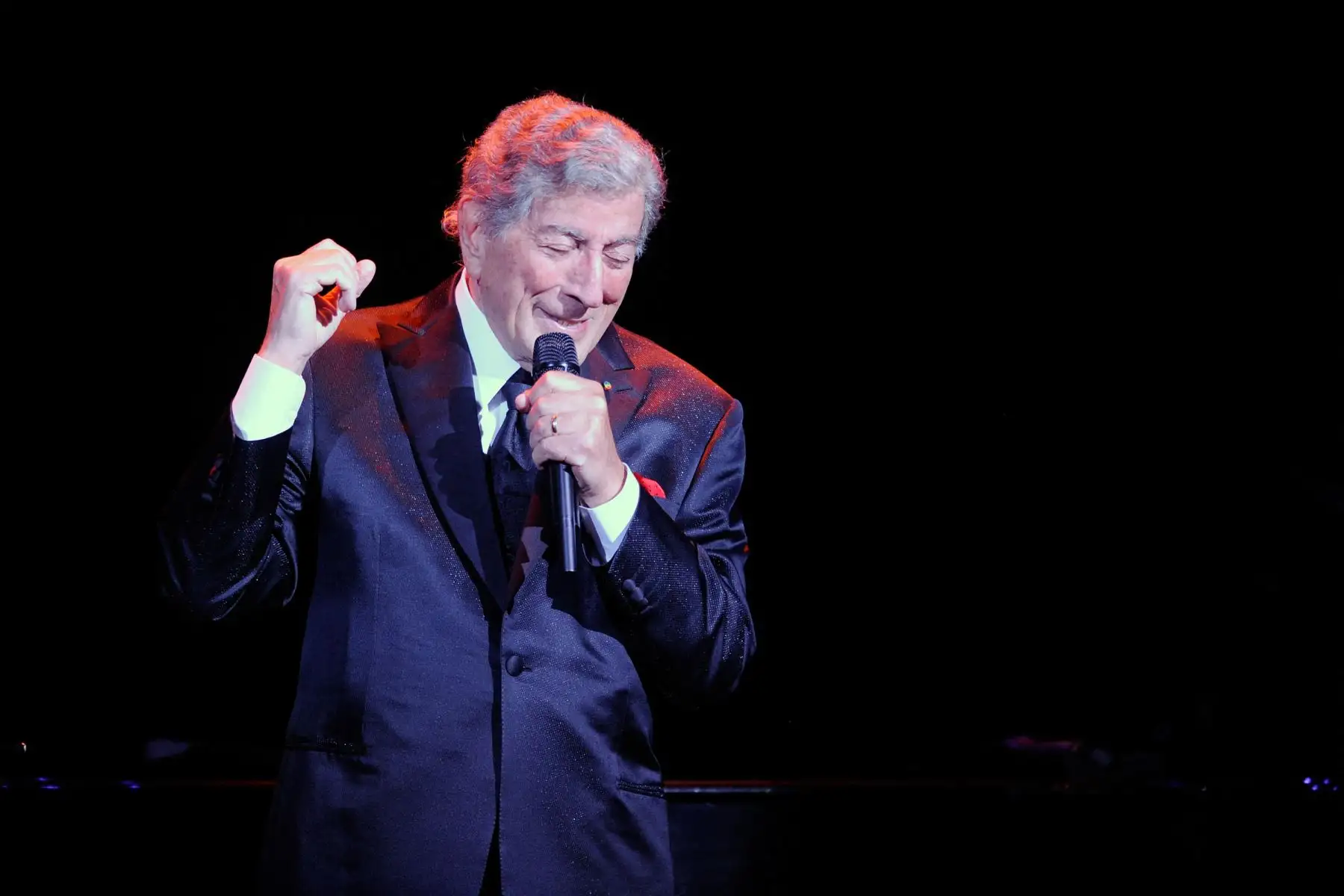 El cantante Tony Bennett actúa en el teatro de conciertos Pearl en el Palms Casino Resort el 24 de julio de 2011 en Las Vegas, Nevada.
Foto: AFP