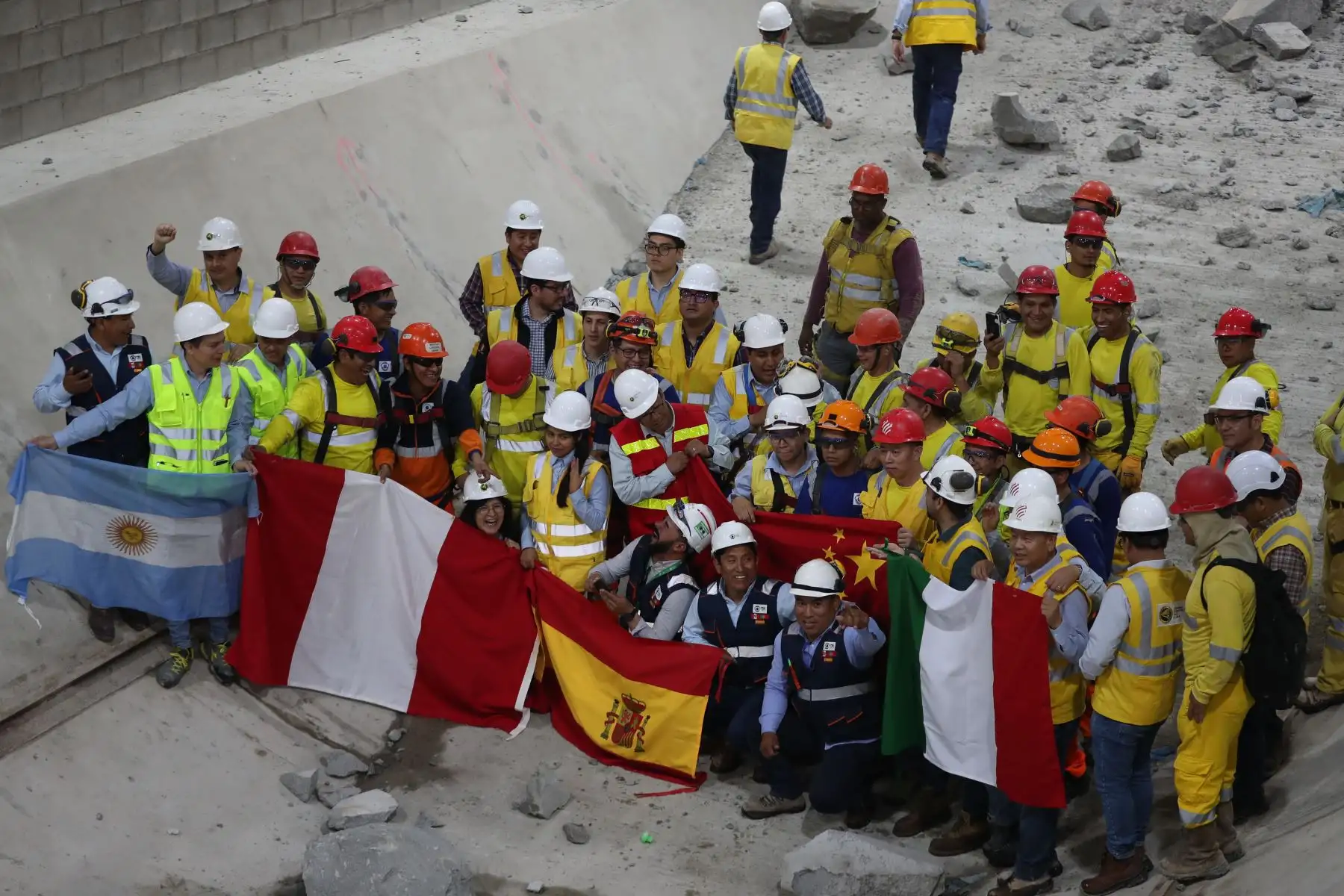 La tuneladora Micaela Bastidas llegó hasta la estación de la Línea 2 del Metro de Lima ubicada en el cruce de la Av. Guardia Chalaca con el Óvalo Garibaldi en el Callao, aún en proceso de construcción. Foto: ANDINA/Daniel Bracamonte