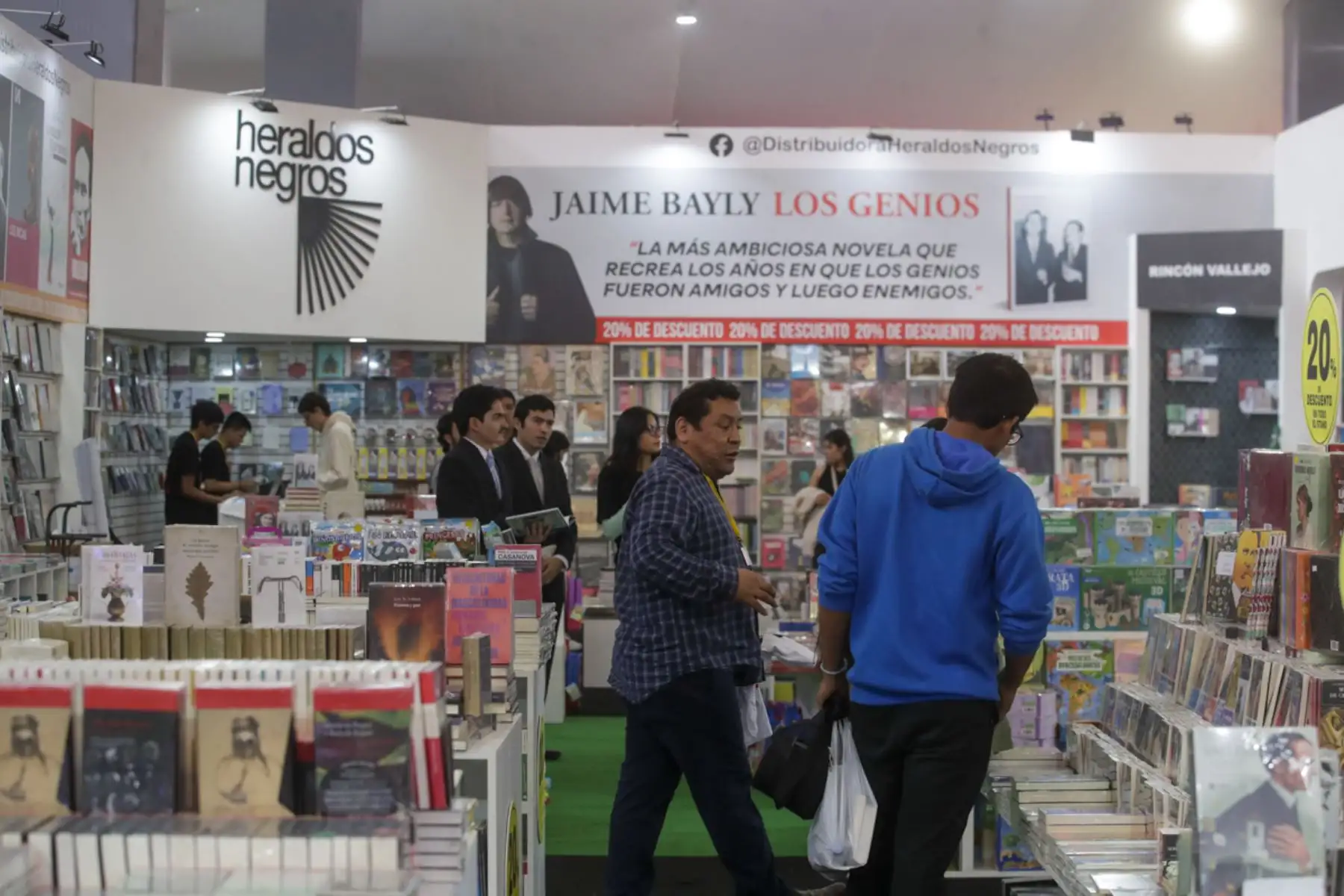 La feria, que es considerada la más grande y representativa del Perú, es organizada por la Cámara Peruana del Libro y se realizará entre el 21 de julio y el 6 de agosto con la presencia de autores/as, editores/as, libreros/as y lectores/as nacionales e internacionales.
Foto: ANDINA/Juan Carlos Guzmán Negrini