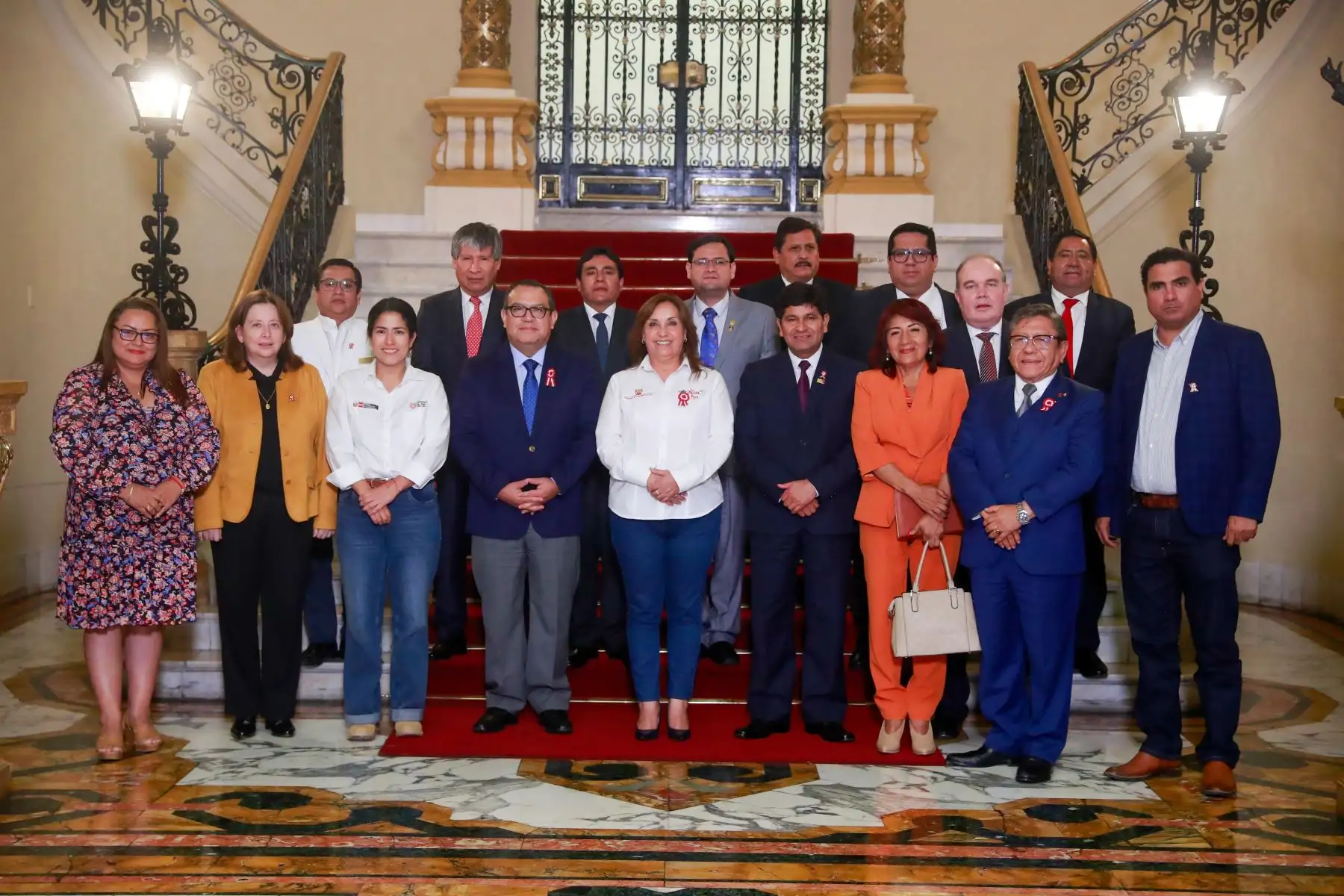 Presidenta Dina Boluarte sostuvo reunión de trabajo con titular de la ANGR, gobernadores regionales y el alcalde de Lima
Foto: ANDINA/Prensa Presidencia