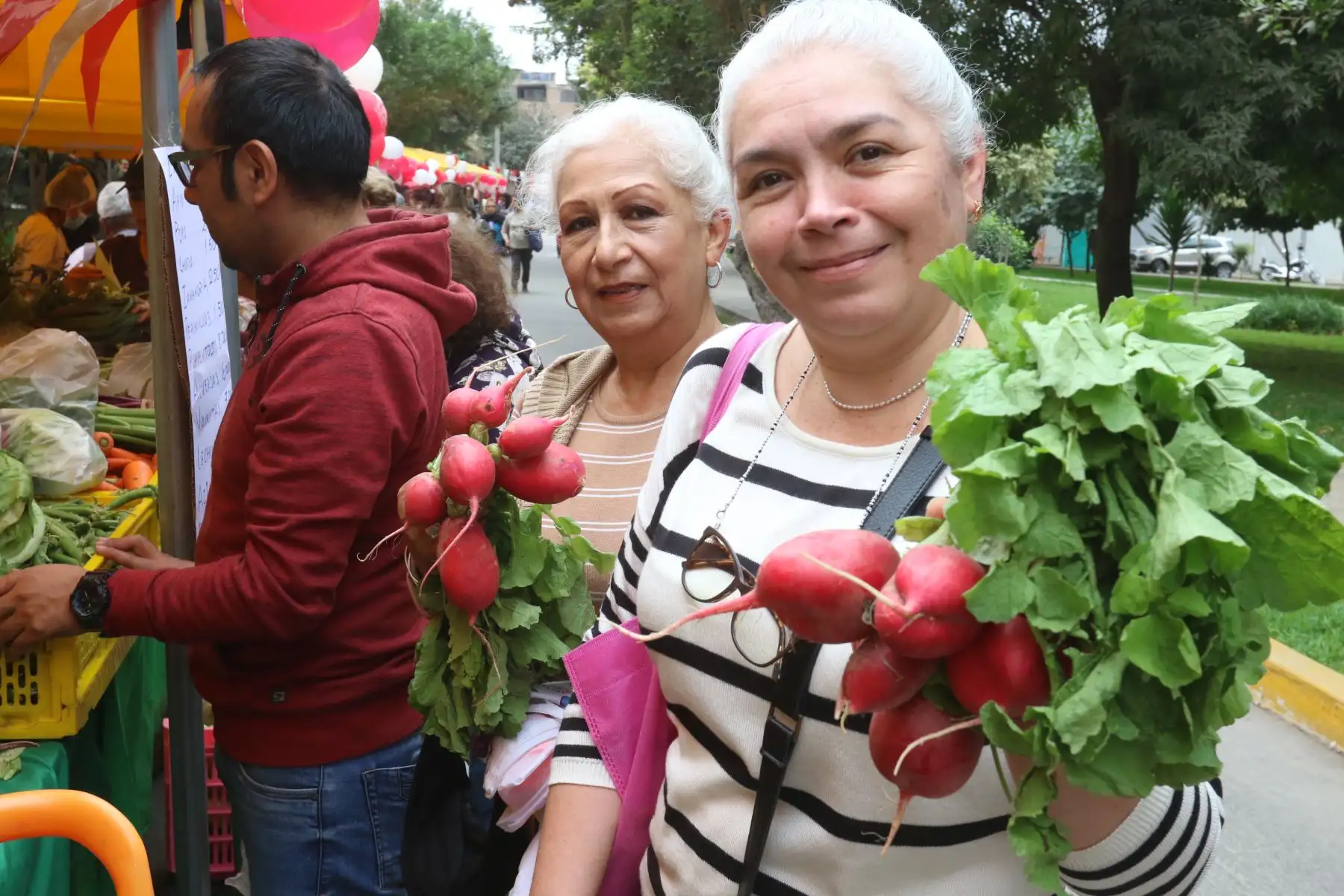 Feria de productos agropecuarios "de la chacra a la olla".Foto: ANDINA/Héctor Vinces