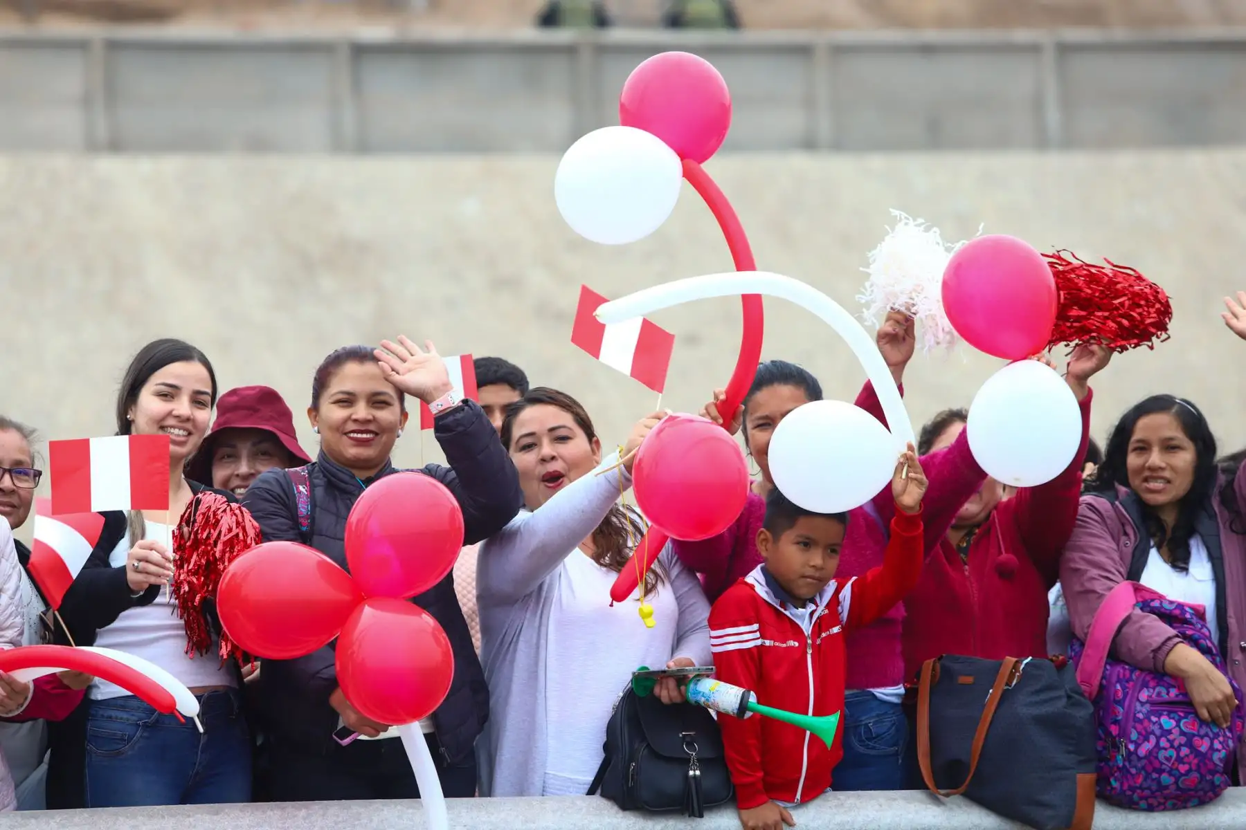 El último sábado se desarrolló el gran desfile cívico-escolar-militar del Callao con motivo del 202 aniversario de la independencia del Perú que, por primera vez en su historia, se realizó frente al mar.
Foto: ANDINA / Gore Callao