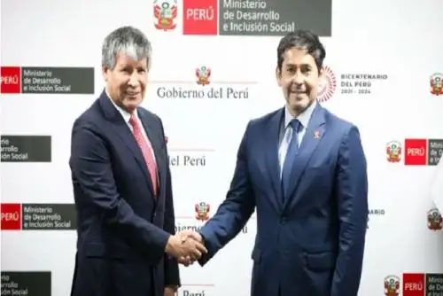 En presentación de la estrategia Incluir para Crecer Ayacucho participó el titular del Midis, Julio Demartini.