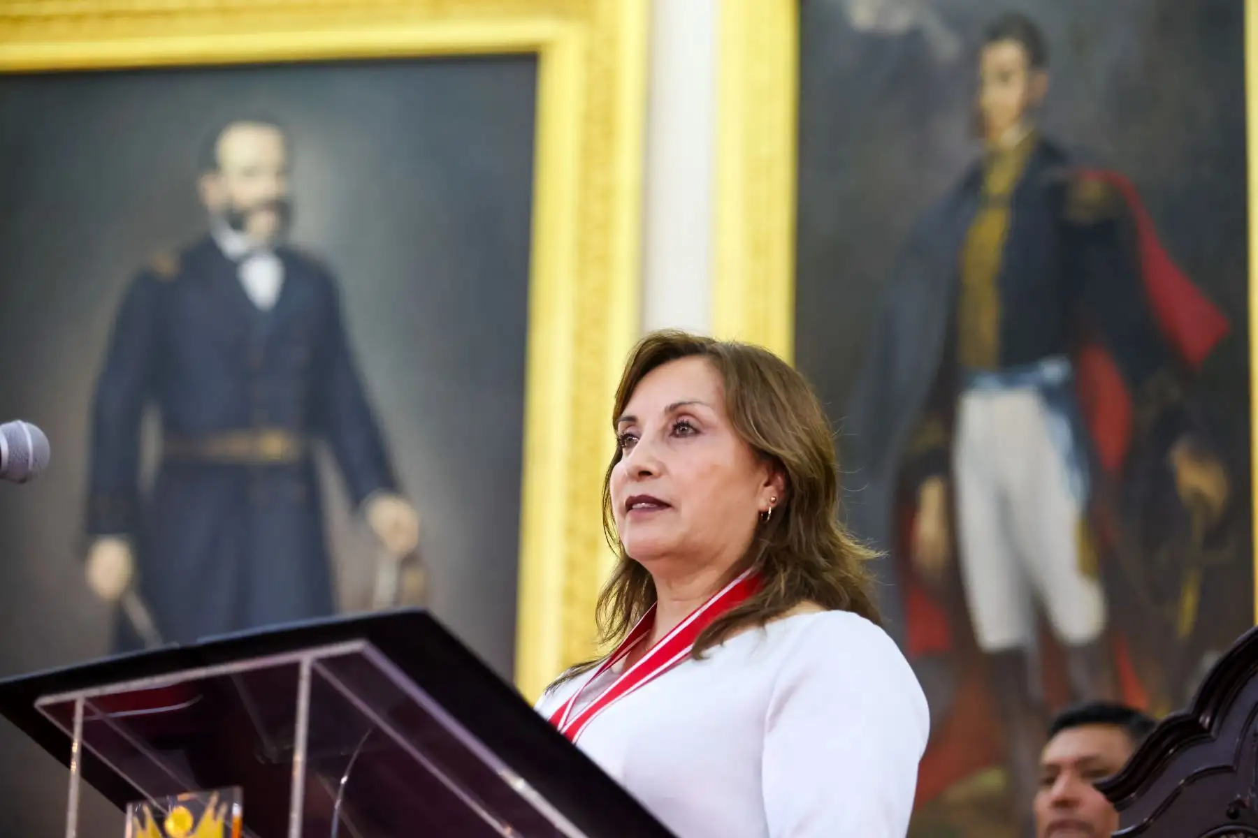 Presidenta de la República, Dina Boluarte, participó en la sesión solemne por el 202 aniversario de la Independencia Nacional en la Benemérita Sociedad Fundadores de la Independencia, Vencedores del 2 de Mayo de 1866 y Defensores Calificados de la Patria. Foto: ANDINA/Presidencia Perú.