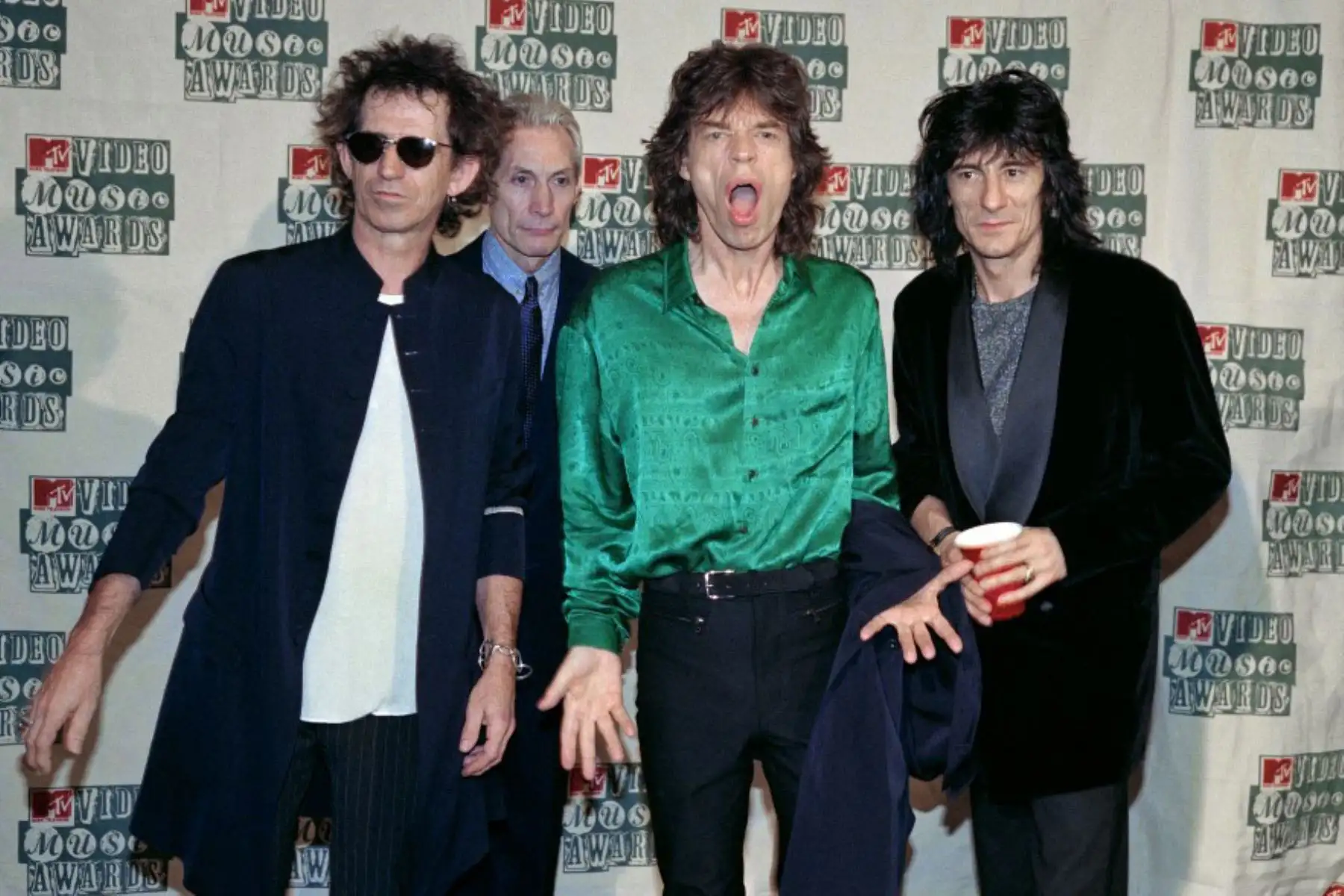 Los Rolling Stones, Keith Richards, Charlie Watts, Mick Jagger y Ron Wood, posan para fotografías durante la 11ª entrega anual de los MTV Video Music Awards el 8 de septiembre de 1994 en Nueva York. Foto: AFP
