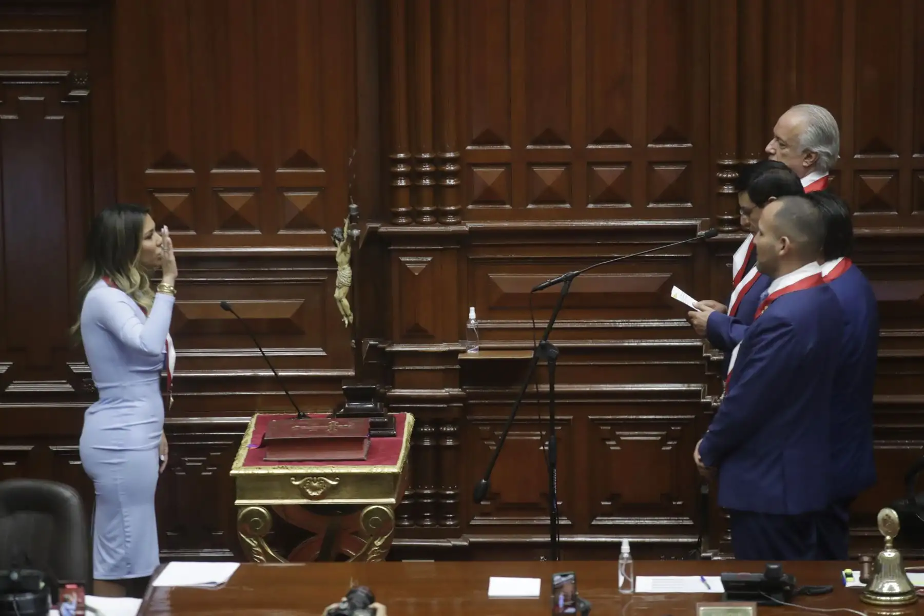 Rosselli Amuruz el día en que juramentó como vicepresidenta del Congreso. ANDINA/Juan Carlos Guzmán