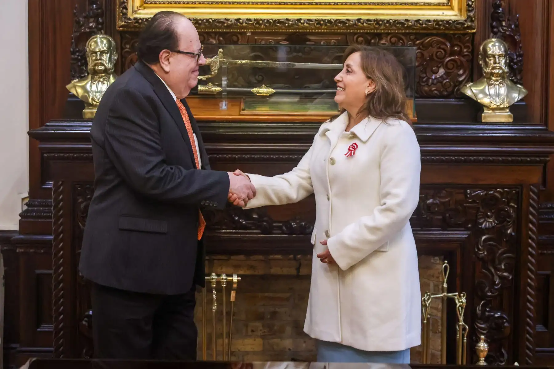 Mandataria Dina Ercilia Boluarte Zegarra se reunió con presidente del Banco Central de Reserva, Julio Velarde.
Foto: ANDINA/Presidencia Perú